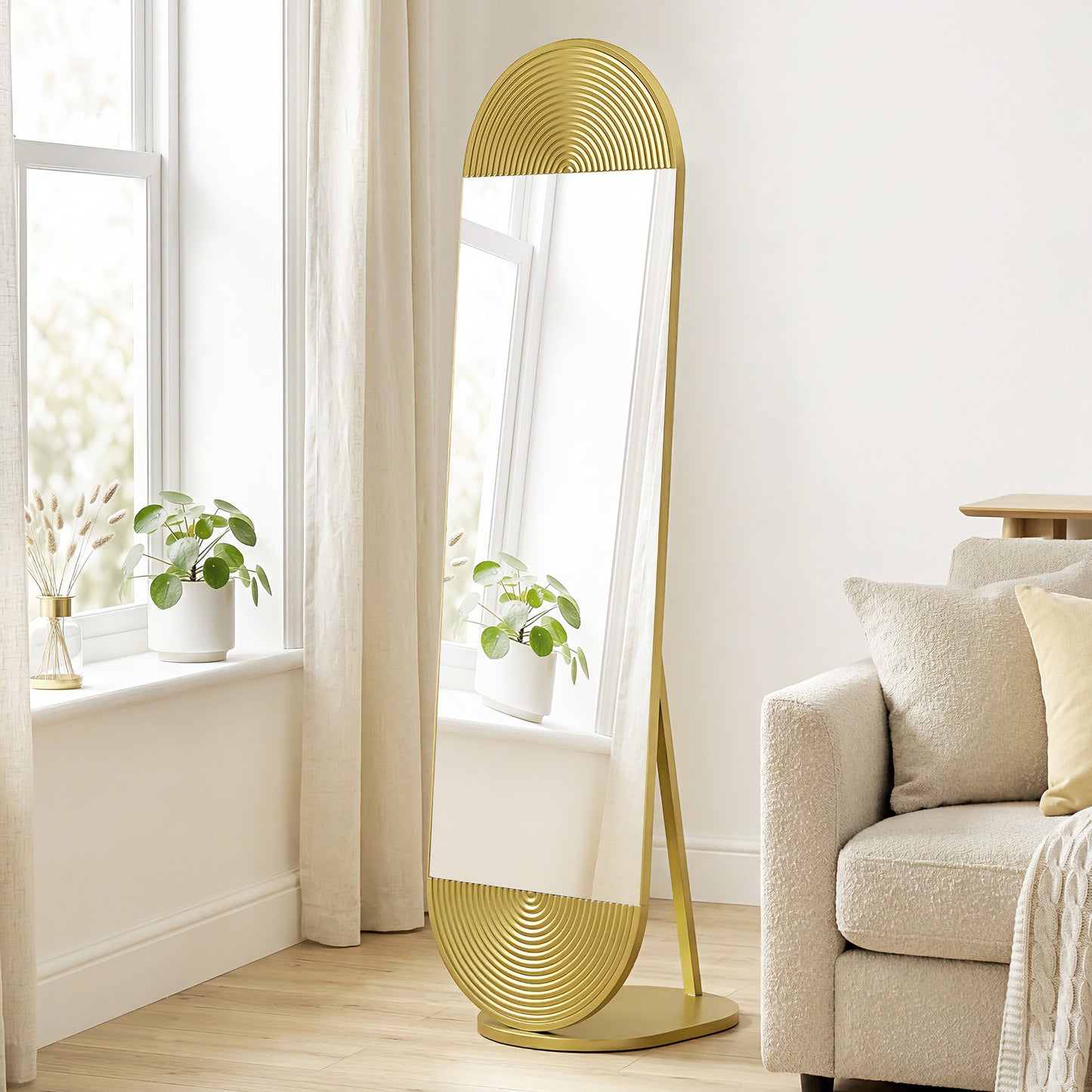 HOMCOM 161 Cm Wavy Full Length Mirror Free Standing Gold Tone Metal Frame With Solid Base