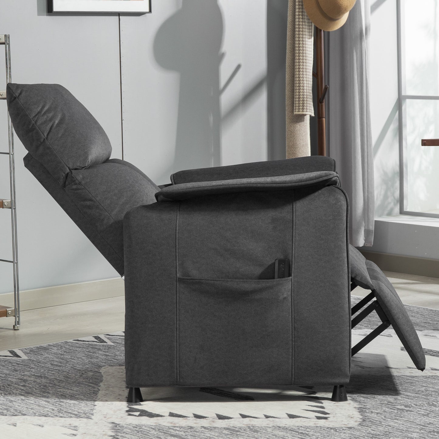HOMCOM Electric Recliner Chair With Remote Control Pocket Springs Silent Motor And Side Pockets Black