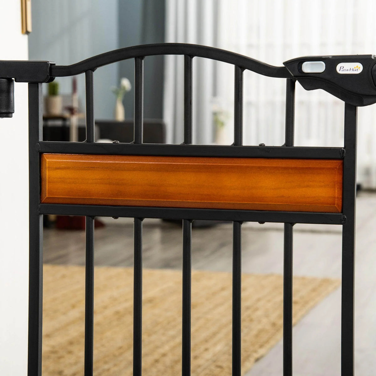PawHut pet gate with arched top rail and wooden insert panel, black metal bars