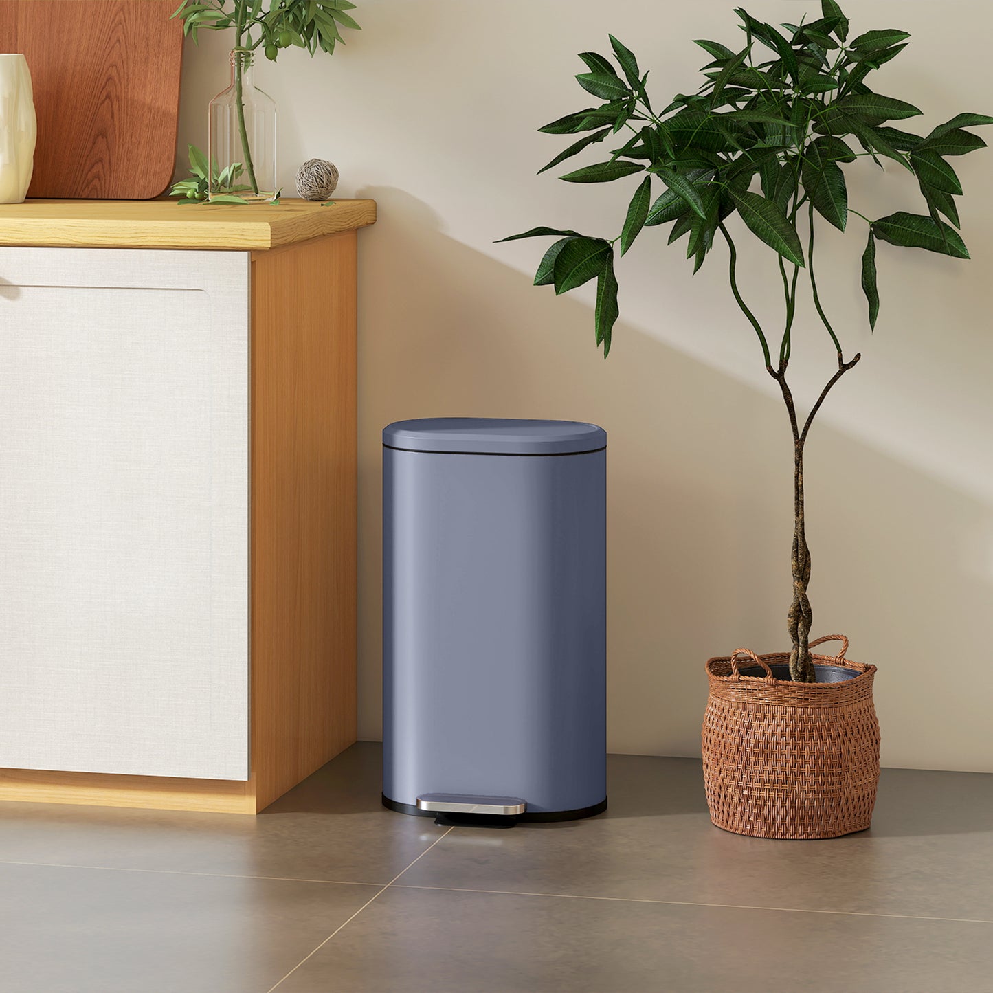 HOMCOM 30 L Modern Curved Kitchen Bin With Silent Soft Close Lid Grey Finish Fingerprint Resistant Metal Pedal Operated