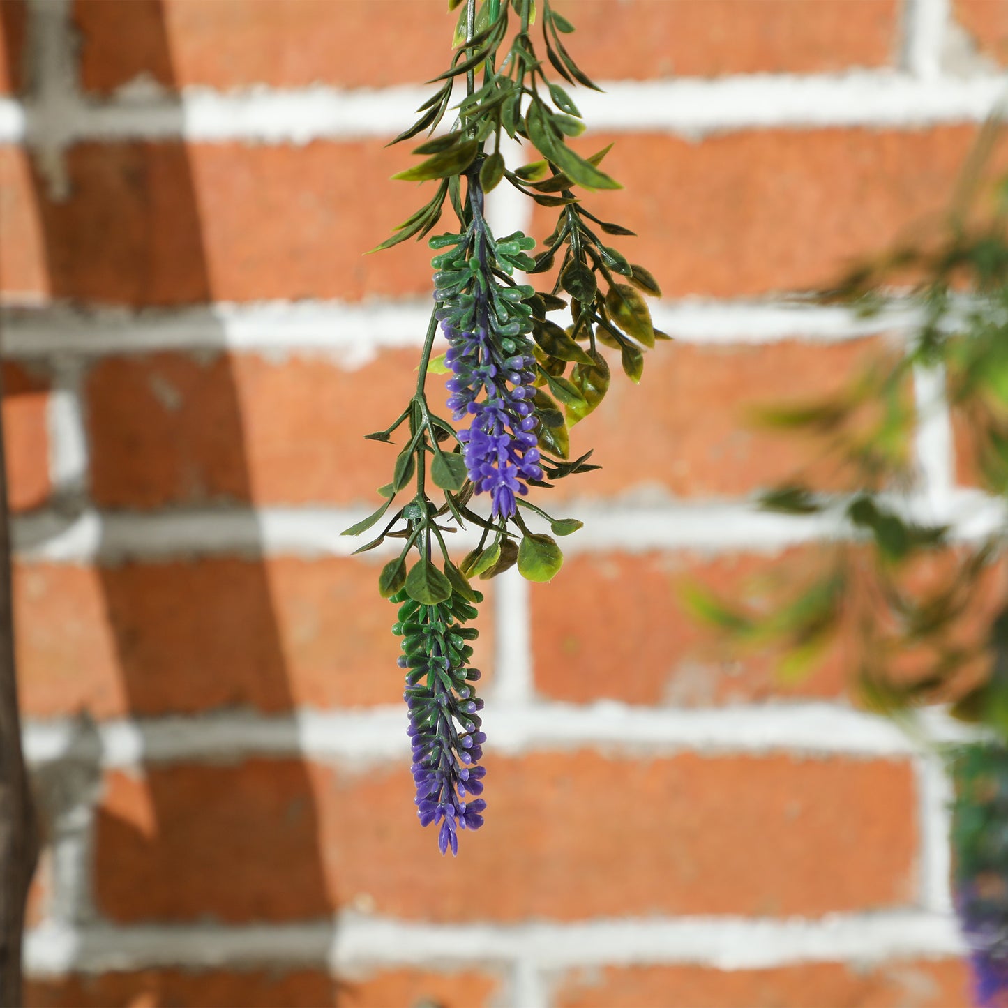 HOMCOM Set of 2 Decorative Artificial Lavender Plants in Hanging Baskets for Indoor and Outdoor Decor Purple