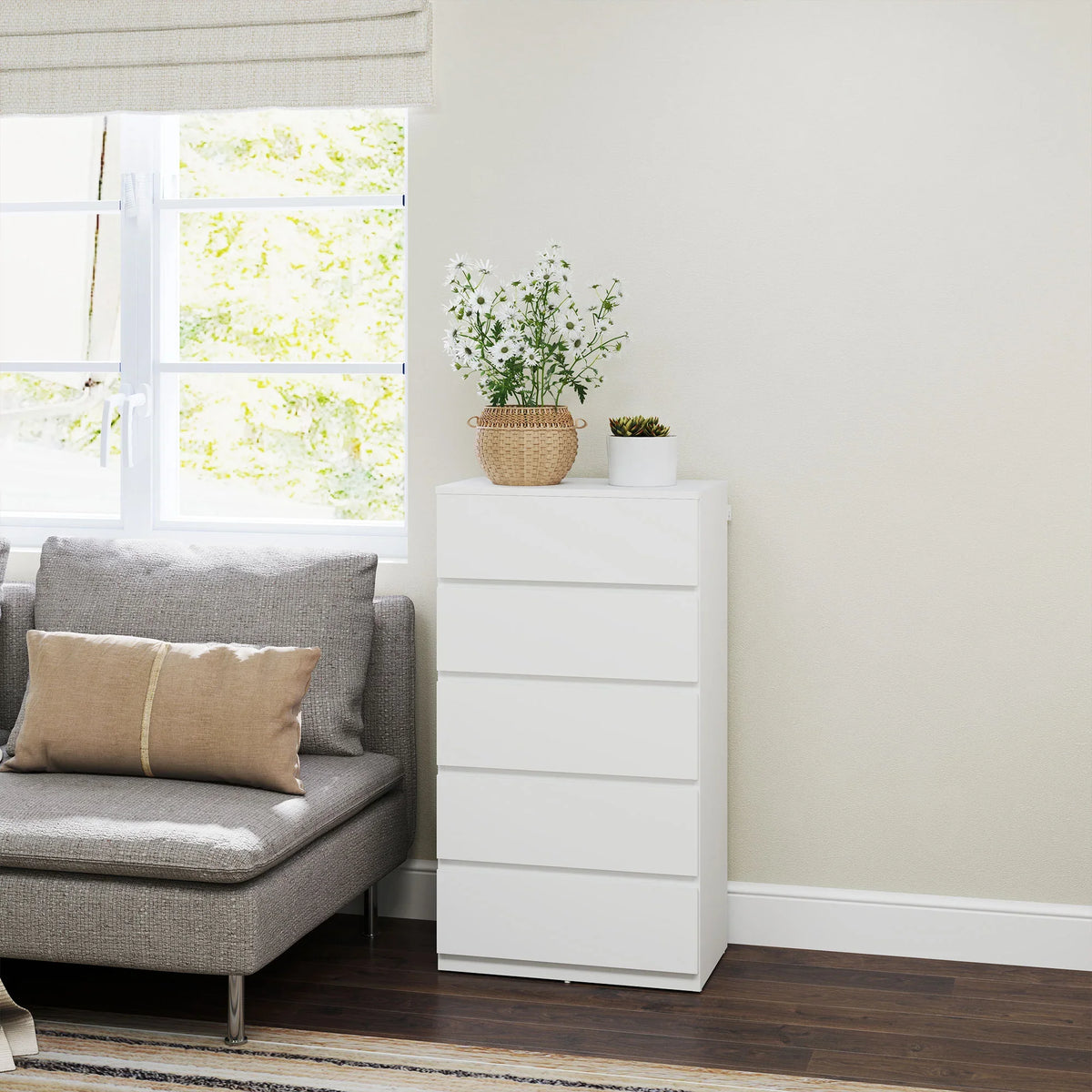 White 5-drawer dresser with smooth drawer fronts and flat cabinet top