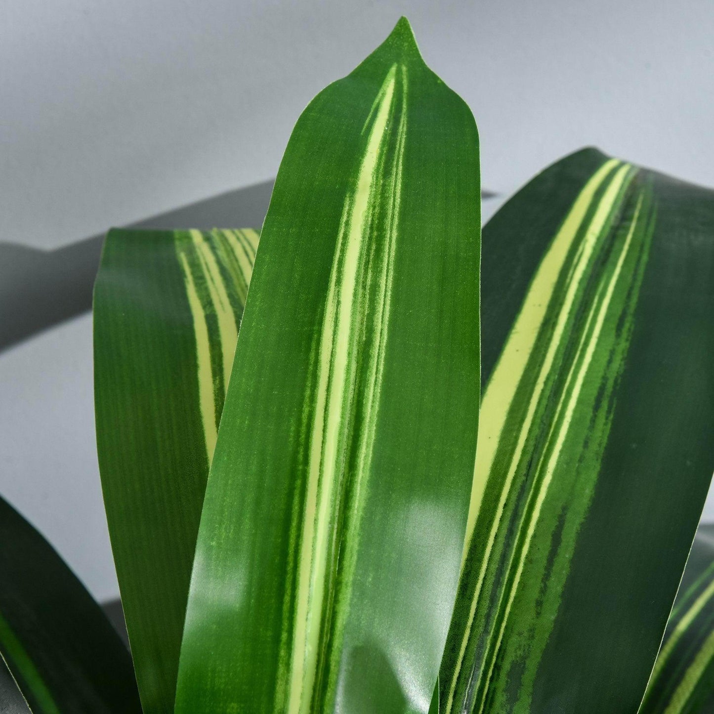 Outsunny Artificial Dracaena Tree - Indoor/Outdoor Décor - ALL4U RETAILER LTD