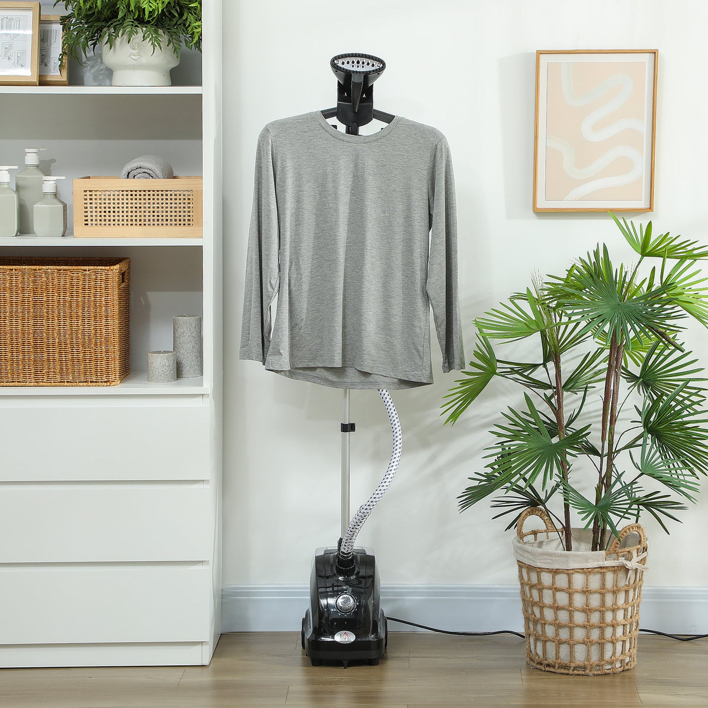 HOMCOM Clothes Steamer With Adjustable Pole Height 41 To 110 Cm And 11 Steam Levels Powerful 1950W Heater Black