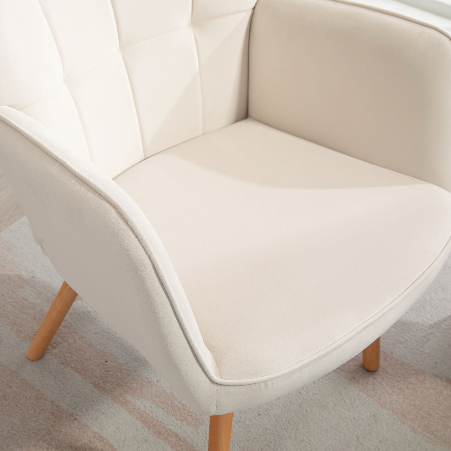 HOMCOM Modern Velvet Touch Wingback Armchairs Set of 2 Cream White Tufted Upholstered Club Chairs With Wood Legs