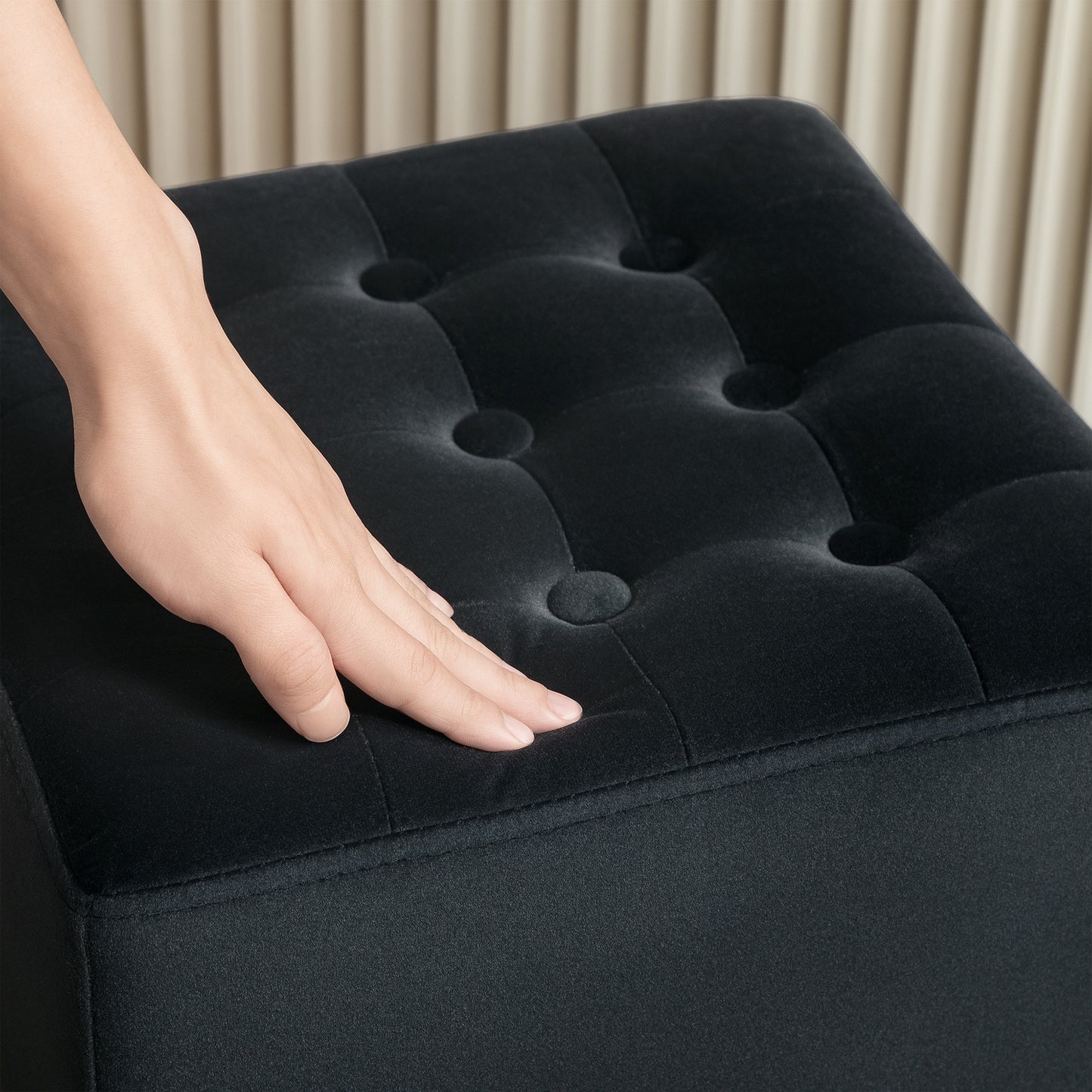 HOMCOM Velvet Feel Square Ottoman Grey Footstool Pouffe 35cm Square Compact Soft Velvet Finish