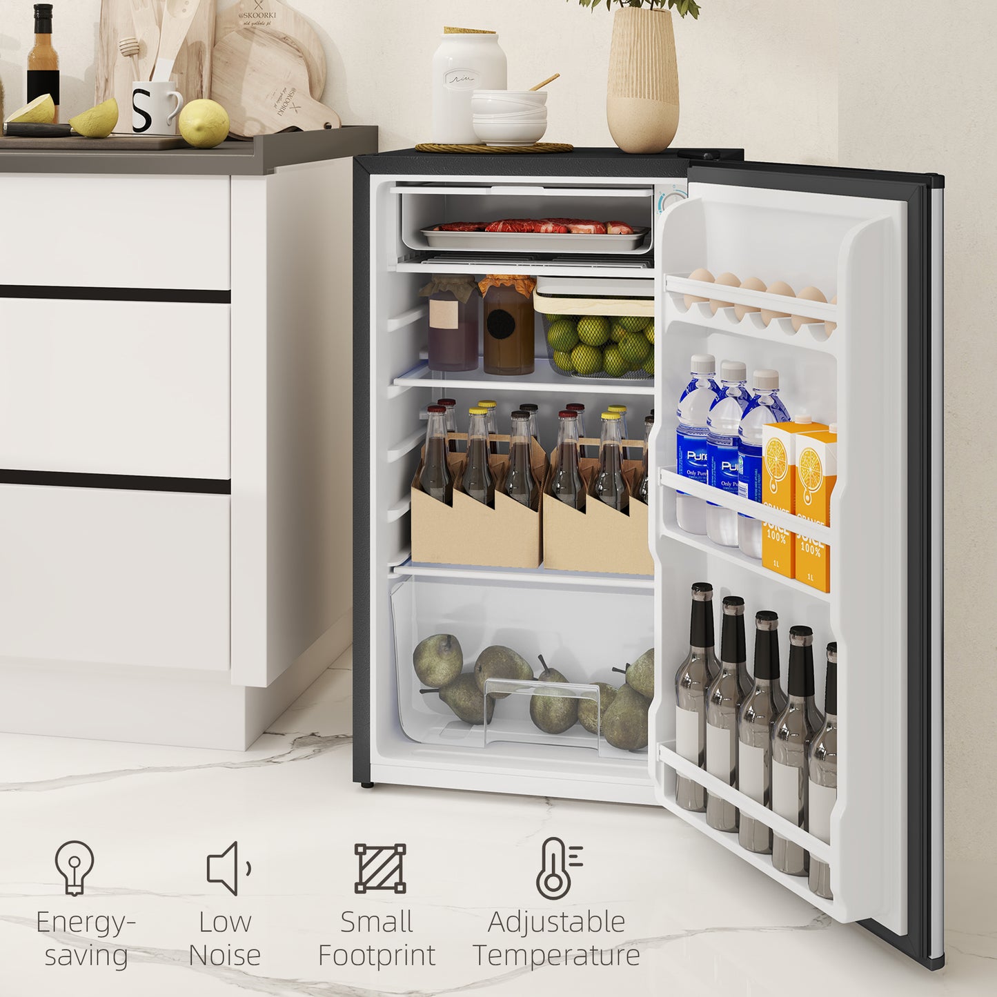 HOMCOM 91L Under Counter Fridge With Chiller Removable Shelf Reversible Door Adjustable Legs Mini Fridge Silver