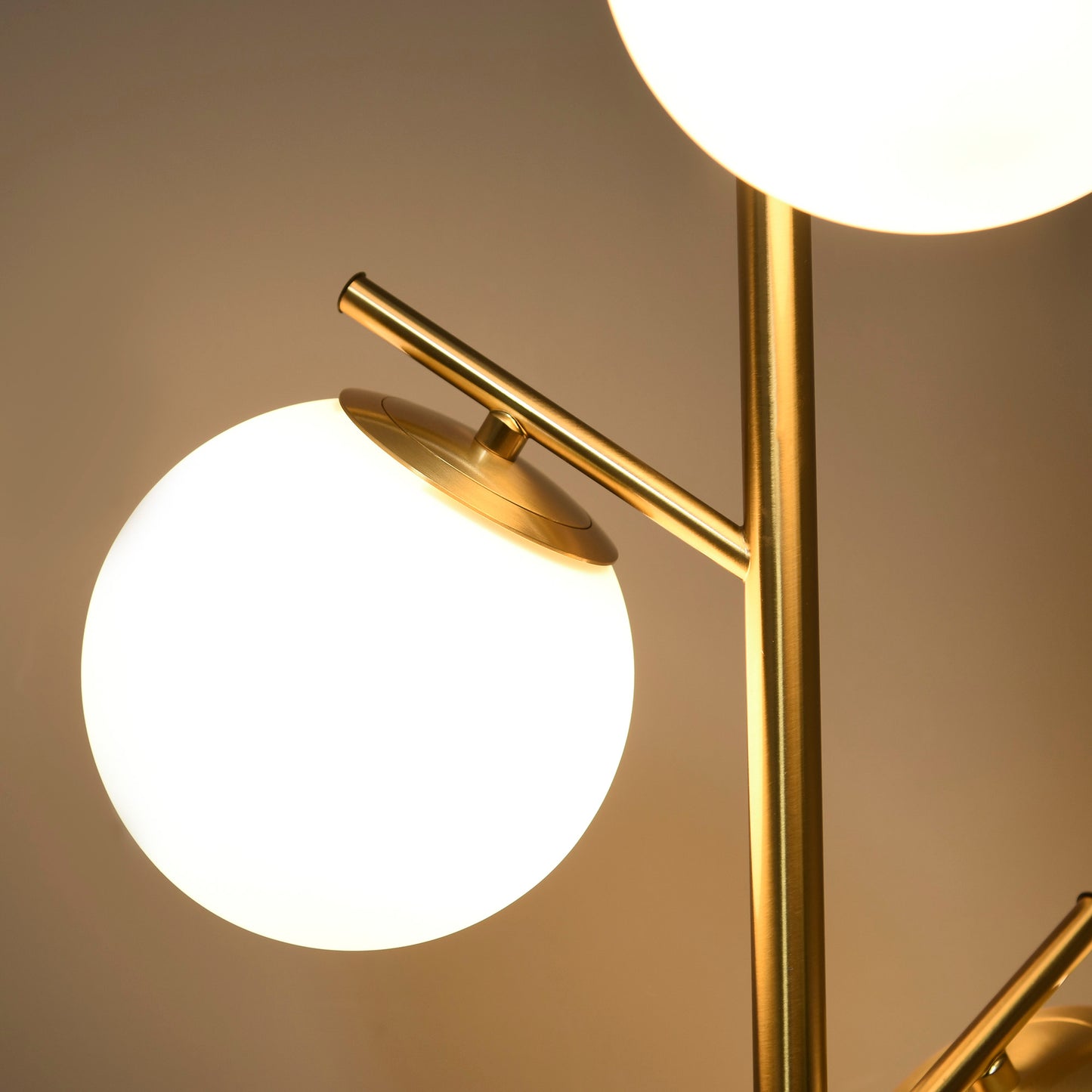 HOMCOM 3 Light Tree Floor Lamp With Globe Lampshades Modern Gold Tone Standing Light 3000K 4000K 6000K Temperatures