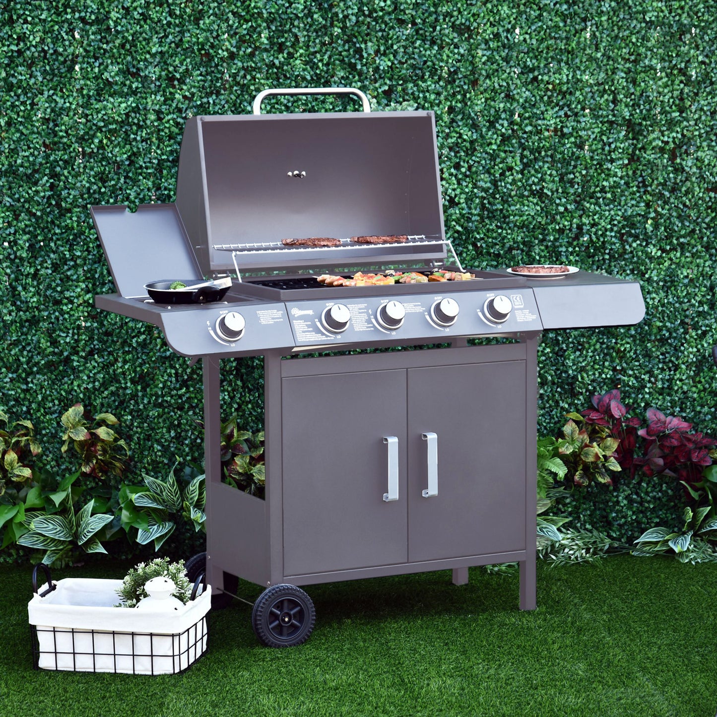 Outsunny 4 Burner And 1 Side Burner Gas BBQ Grill With Wheels Warming Rack And Side Shelves For Garden Party Camping