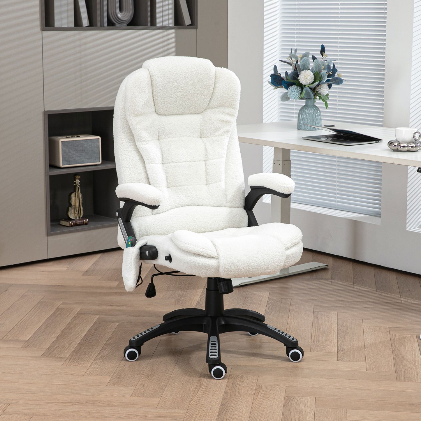 Vinsetto White Massage Office Chair with Six-Point Heat Therapy and Recline