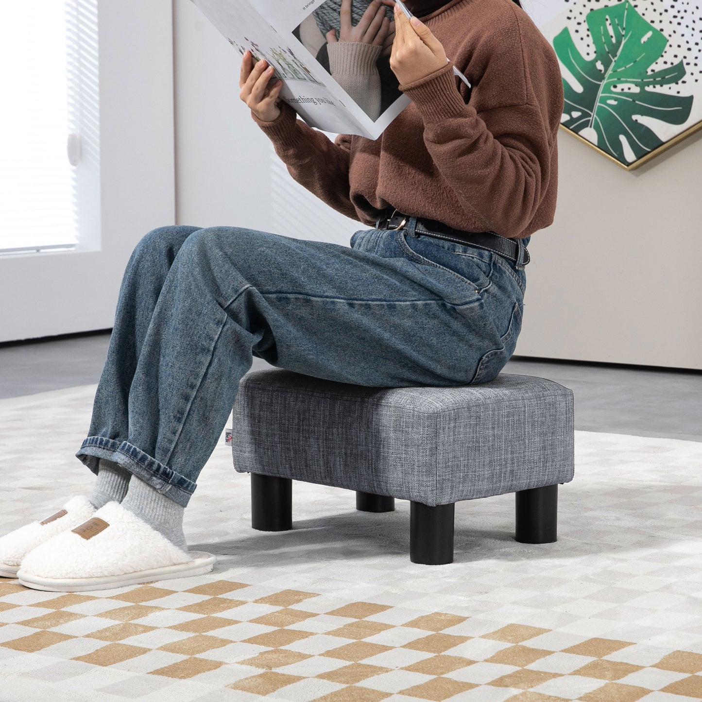 HOMCOM Linen Fabric Footstool Ottoman Cube With 4 Plastic Legs Grey Upholstered Footrest For Living Room