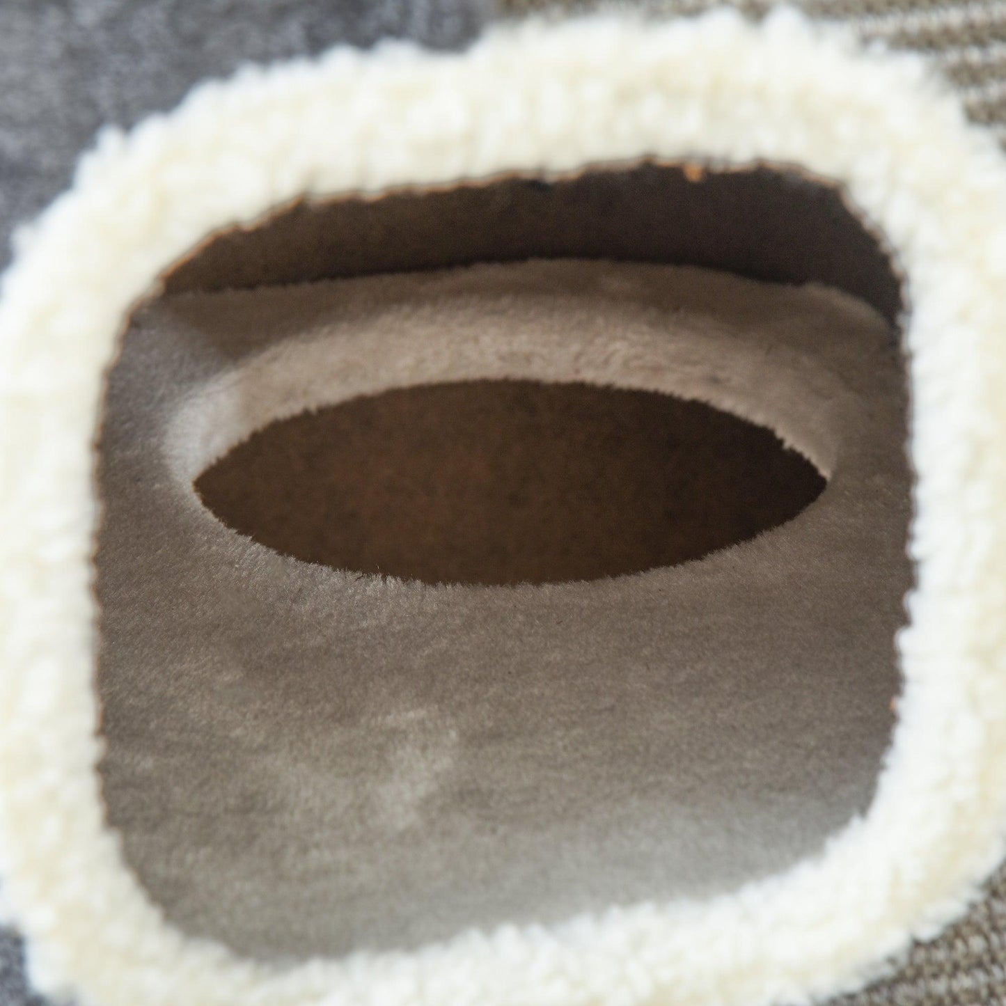 PawHut Sisal Cat Barrel with Soft Plush & Lamb Fleece Grey - ALL4U RETAILER LTD