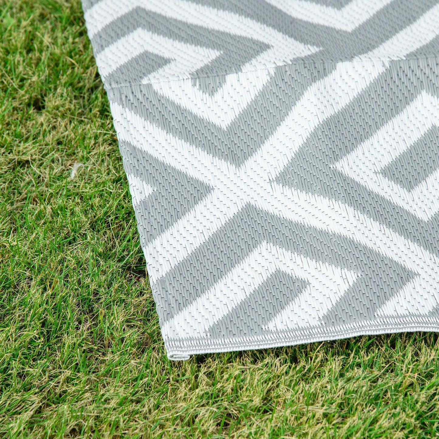 Outsunny Outdoor Rug Reversible Mat Plastic Straw Rug Portable RV Camping Mat for Garden Picnic Indoor, 152x243cm, Light Grey - ALL4U RETAILER LTD