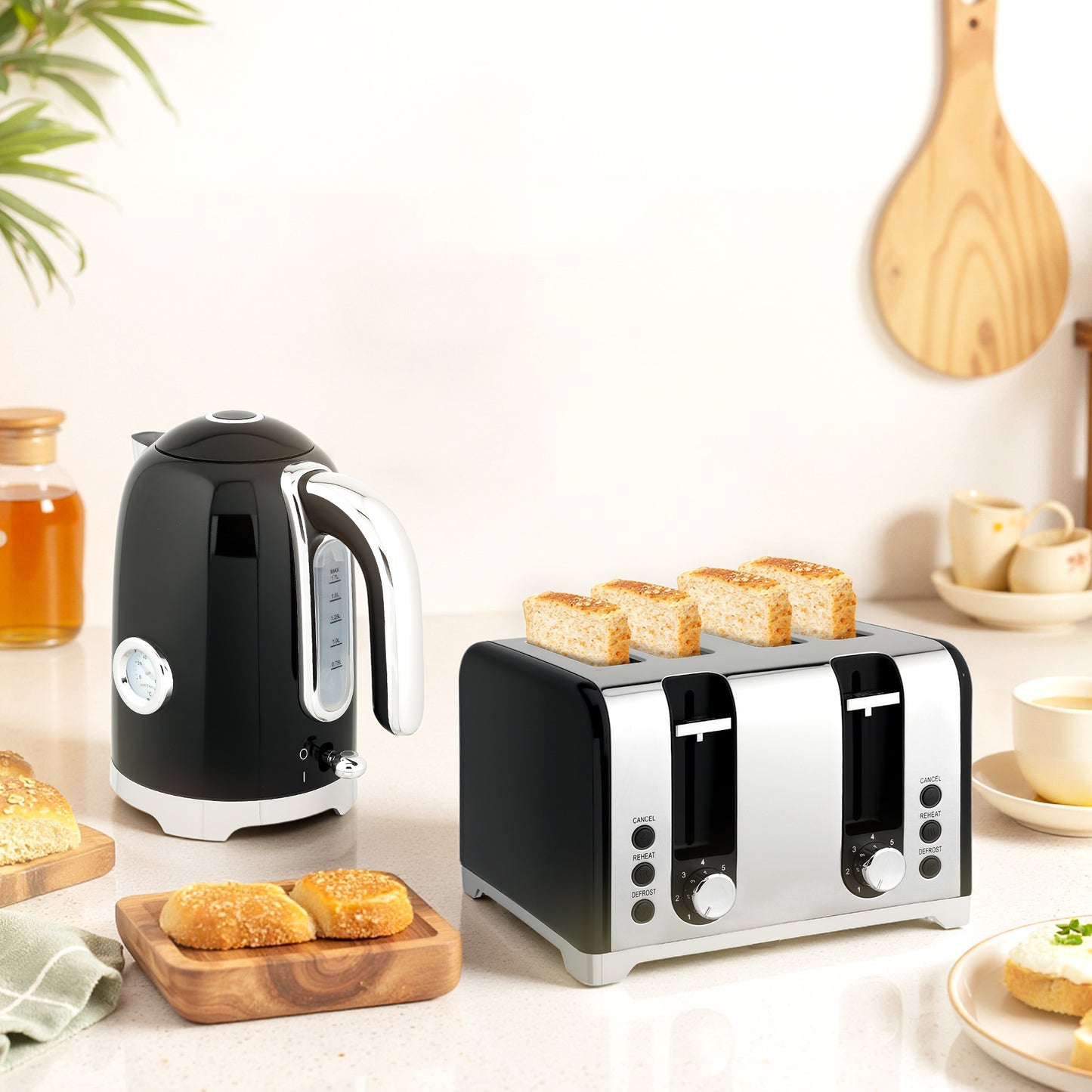 HOMCOM Retro 3000W Kettle and Toaster Set Black with 1.7L Kettle Capacity for Seven Cups