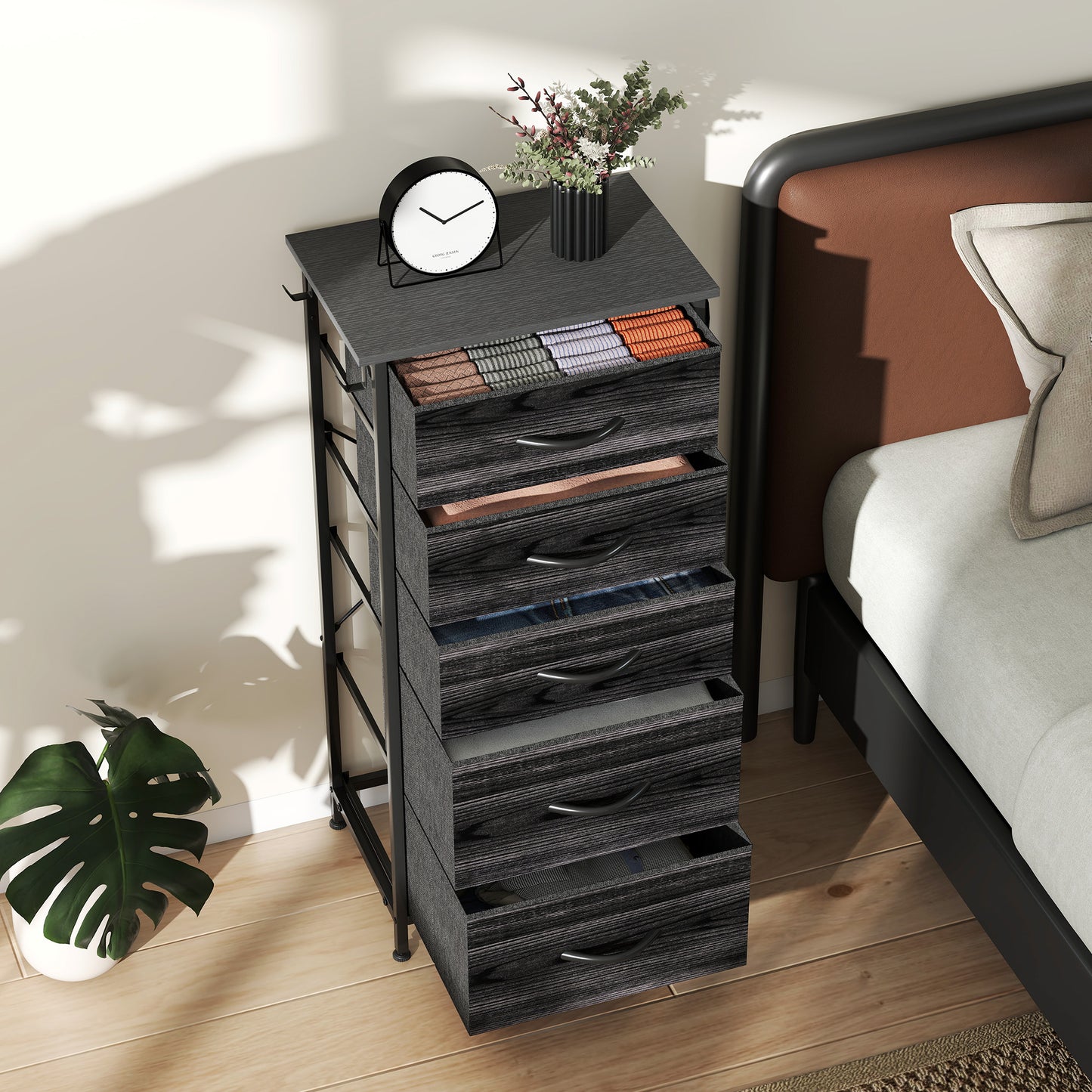 HOMCOM Five Drawers Fabric Chest of Drawers with Steel Frame and X Bar Support Black
