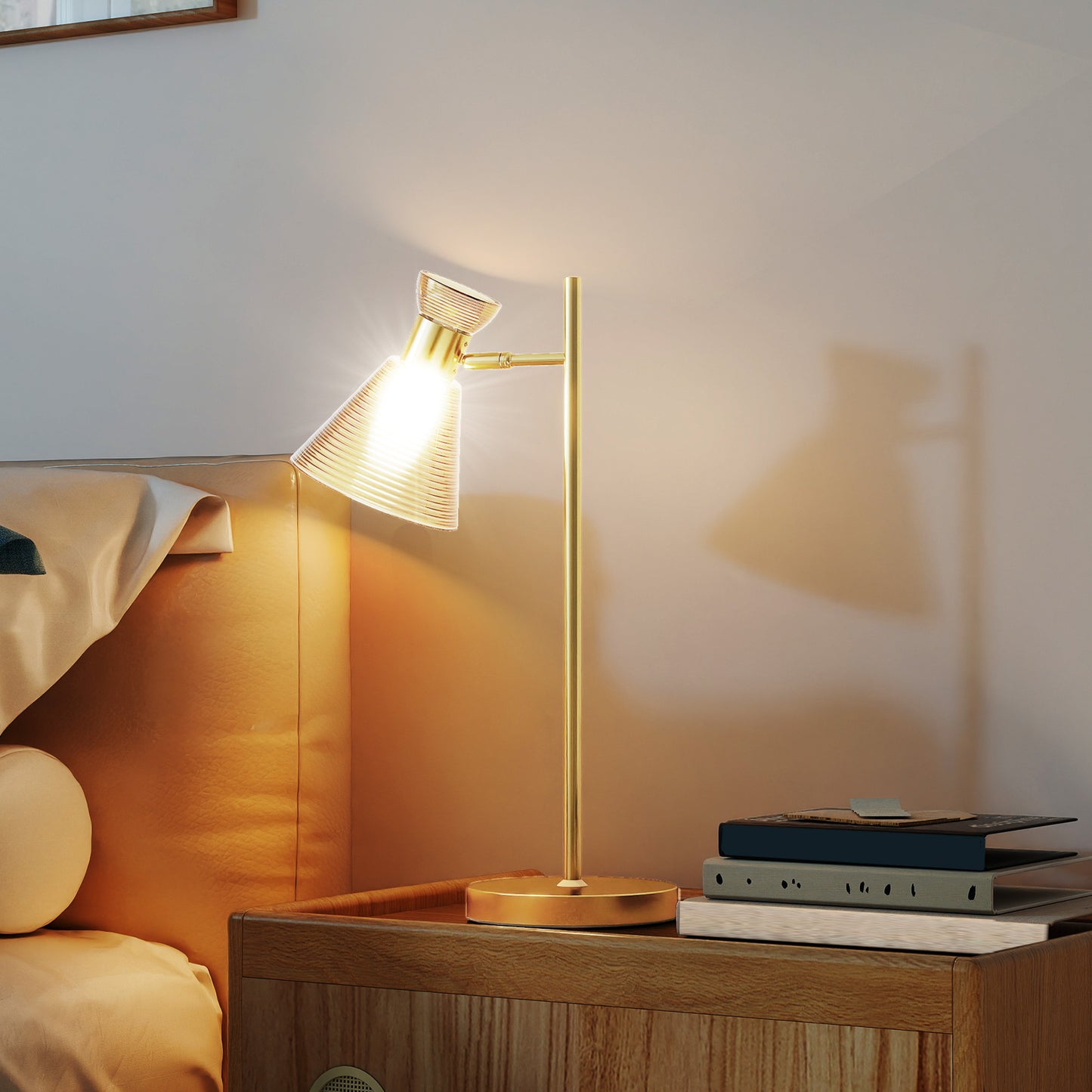HOMCOM Modern Table Lamp Bedside Lamp With Adjustable Flower Shaped Head E27 Socket Gold Tone For Living Room Bedroom