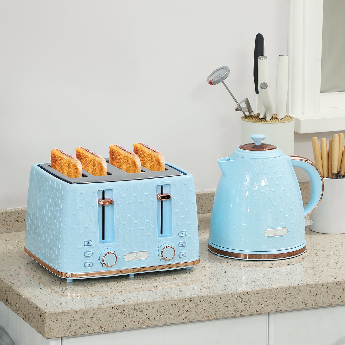 HOMCOM Kettle and Toaster Set 1.7L 3000W 4 Slice Toaster with 7 Browning Levels Light Blue Honeycomb Pattern