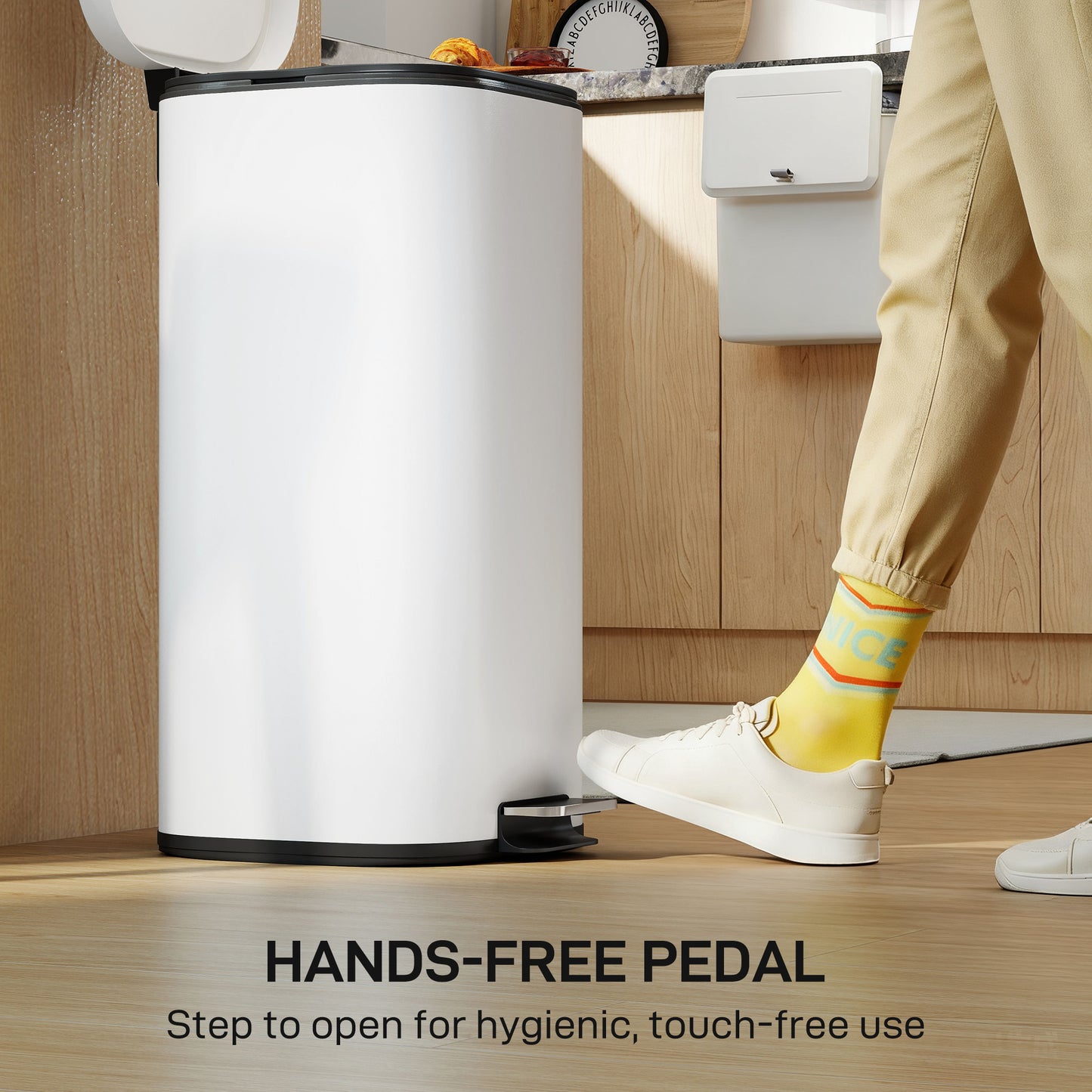 HOMCOM 30L Kitchen Bin With Soft Close And Stay Open Lid Removable Bucket Cream Finish