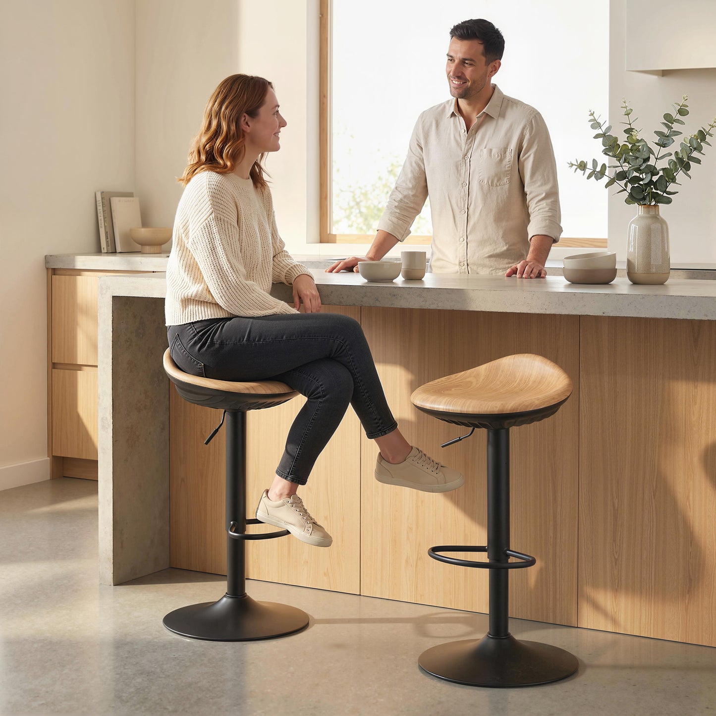 HOMCOM Set Of 2 Bar Stools PU Leather Saddle Seat Height Adjustable Swivel Kitchen Chairs With Footrest Oak