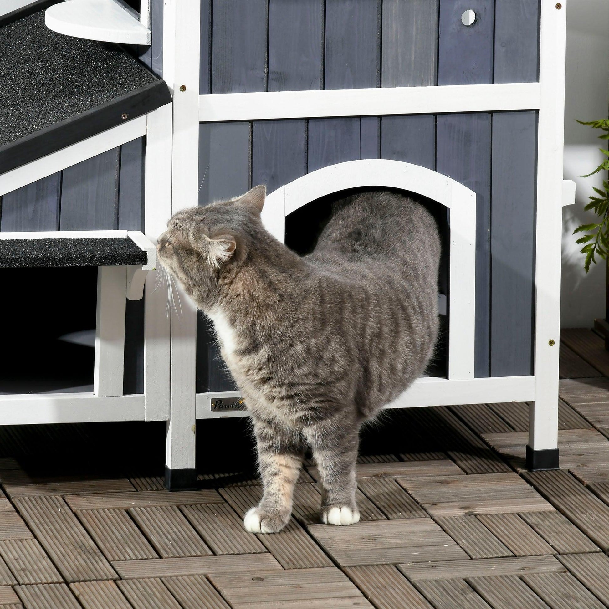 PawHut Outdoor Wooden Cat House with Flower Pot and Water-resistant Roof - ALL4U RETAILER LTD