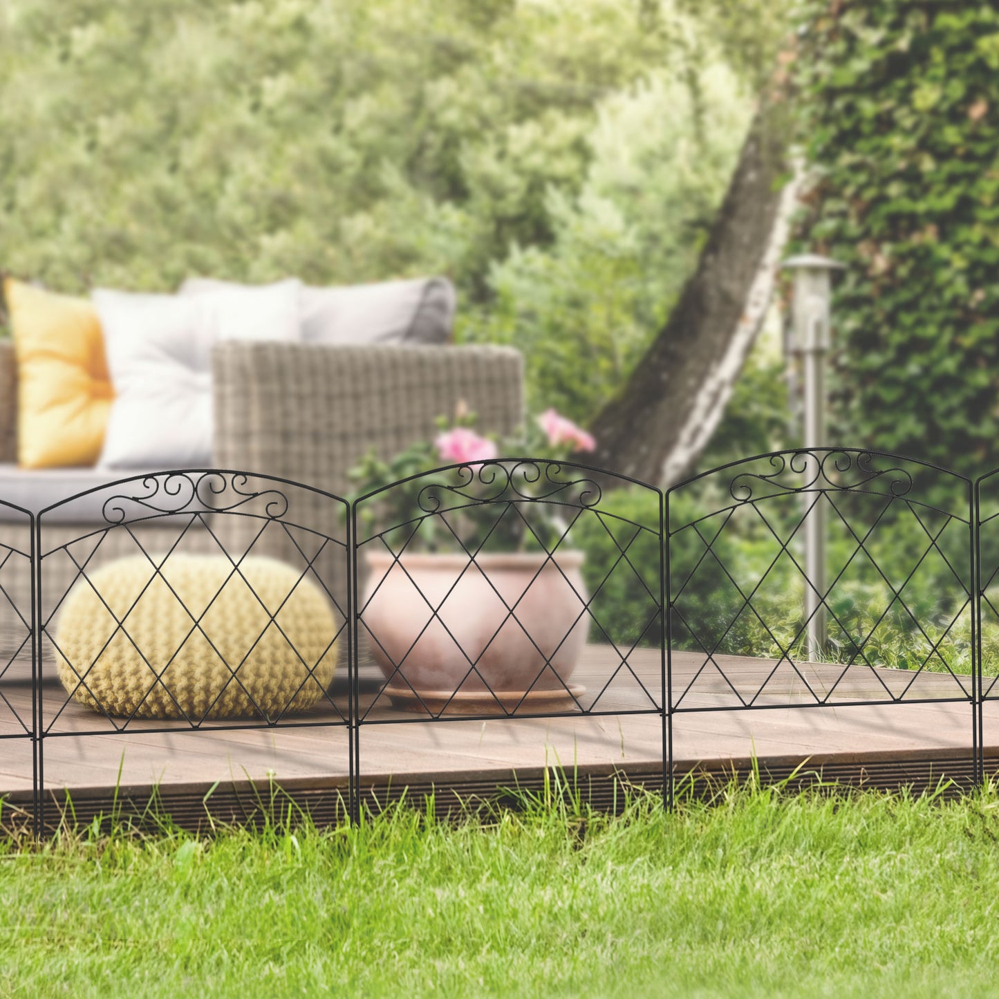 Outsunny 3M Decorative Metal Garden Fence With Diamond And Swirl Pattern Flexible Panels Powder Coated Outdoor Border