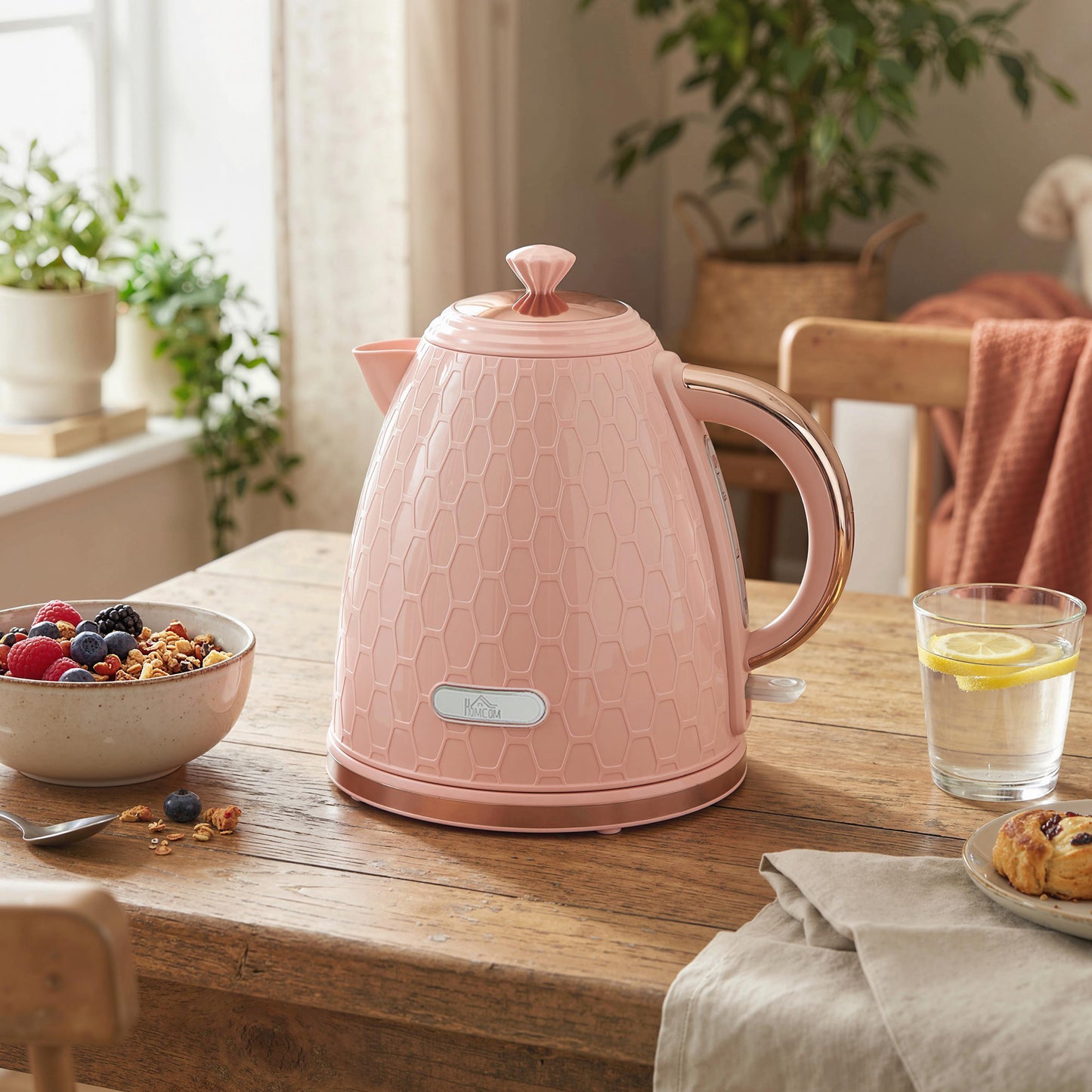 HOMCOM 3kW Rapid Boil Honeycomb Electric Kettle Light Pink With Boil Dry Protection For Quick Tea Coffee