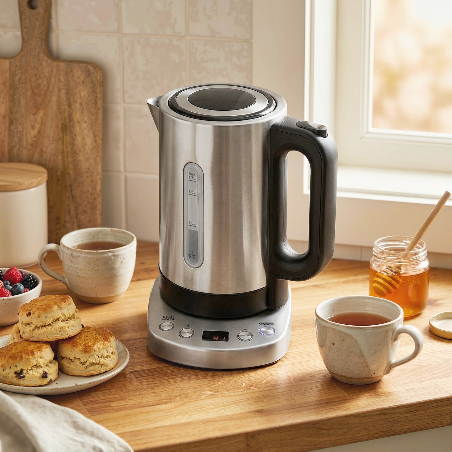HOMCOM Electric Kettle 1.7L 3000W Fast Boil With UK Strix Thermostat Keep Warm Function LCD Base Silver Tone