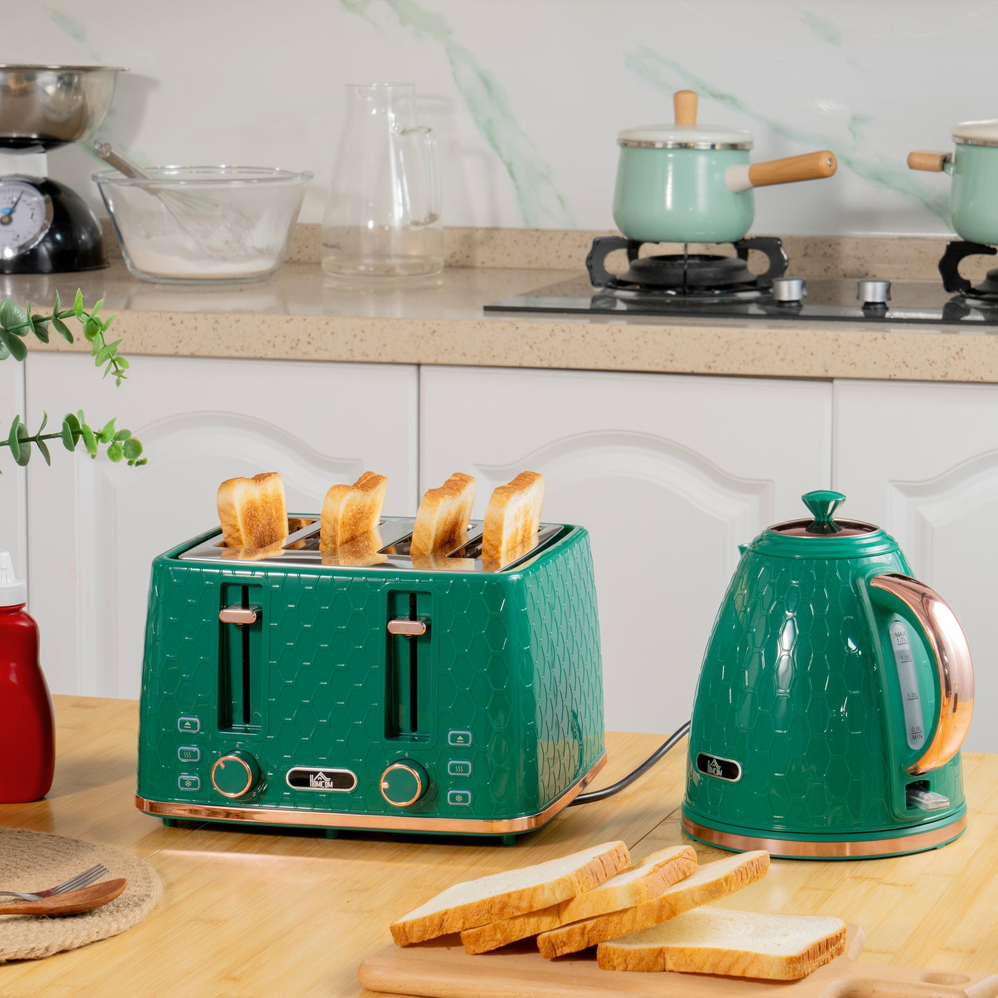 HOMCOM Stylish Green Kettle and Toaster Duo with Fast Boil and Adjustable Browning Features - ALL4U RETAILER LTD