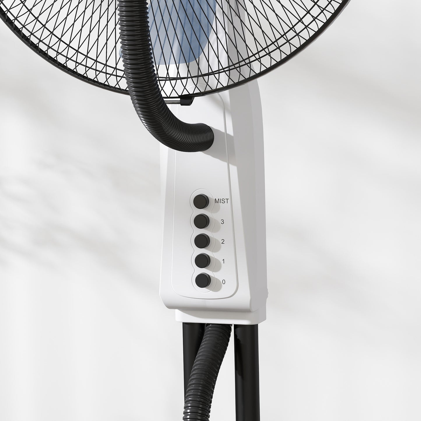 HOMCOM 2 In 1 Misting Floor Fan With Water Spray And 2.8L Tank 70 Degree Oscillation Tilt Head 3 Speeds White
