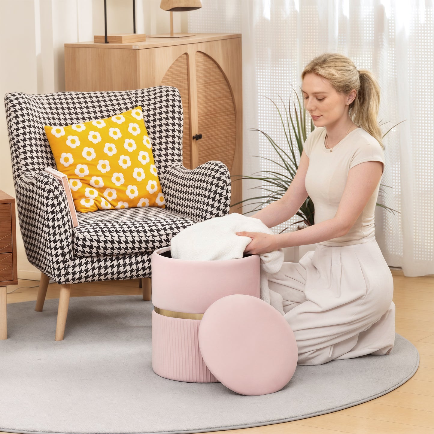 HOMCOM Velvet Feel Storage Ottoman Pink with Under Seat Storage MDF Frame Multifunctional