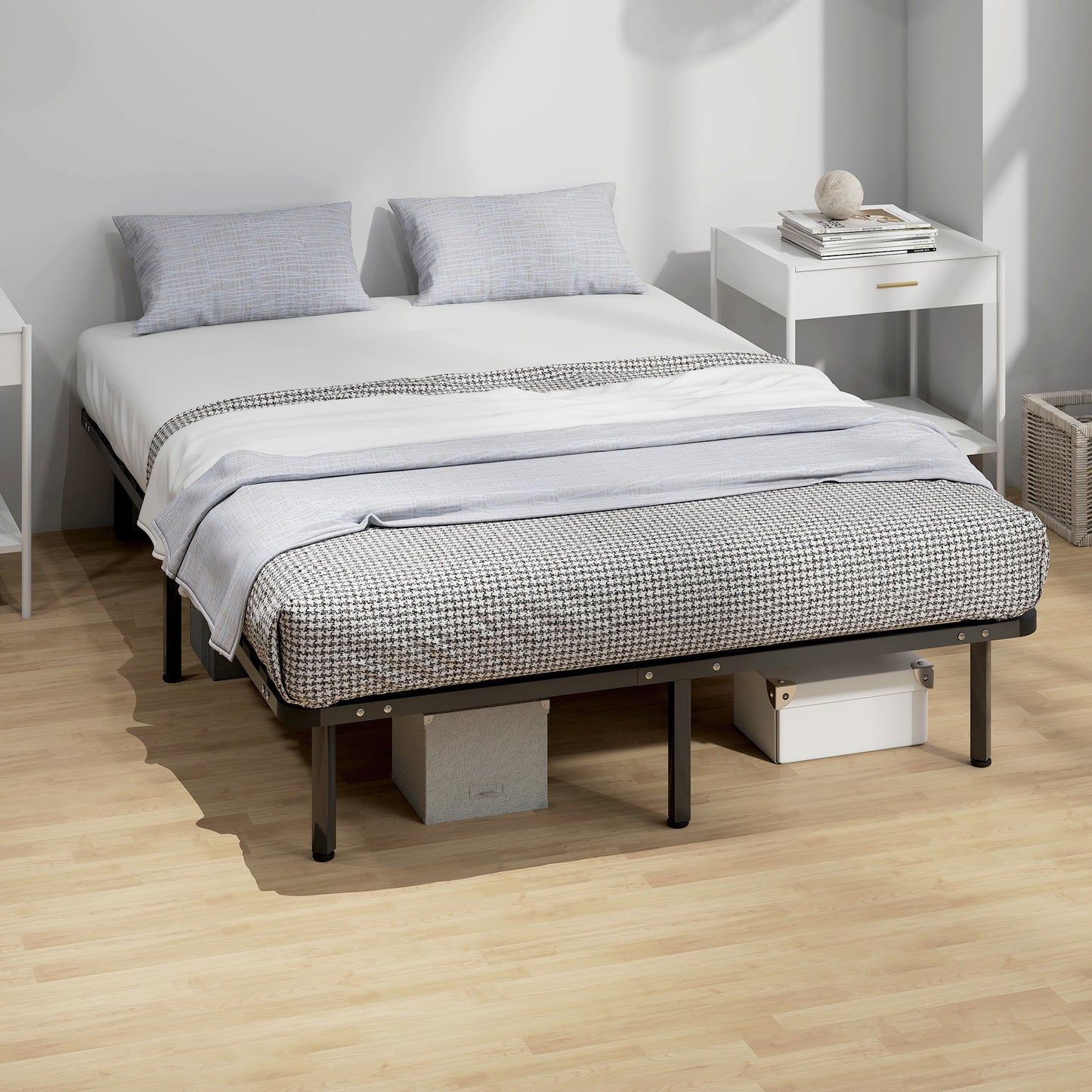 HOMCOM 4ft6 Double Bed Frame Metal Platform Bed With 2 By 14 Slats No Box Spring Needed Underbed Storage Black