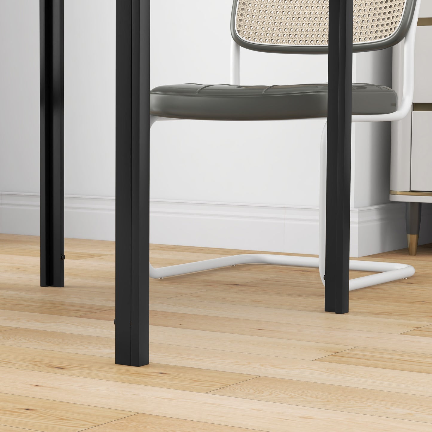 HOMCOM Modern Square Dining Table for Two to Four People with Glass Top and Metal Legs Black