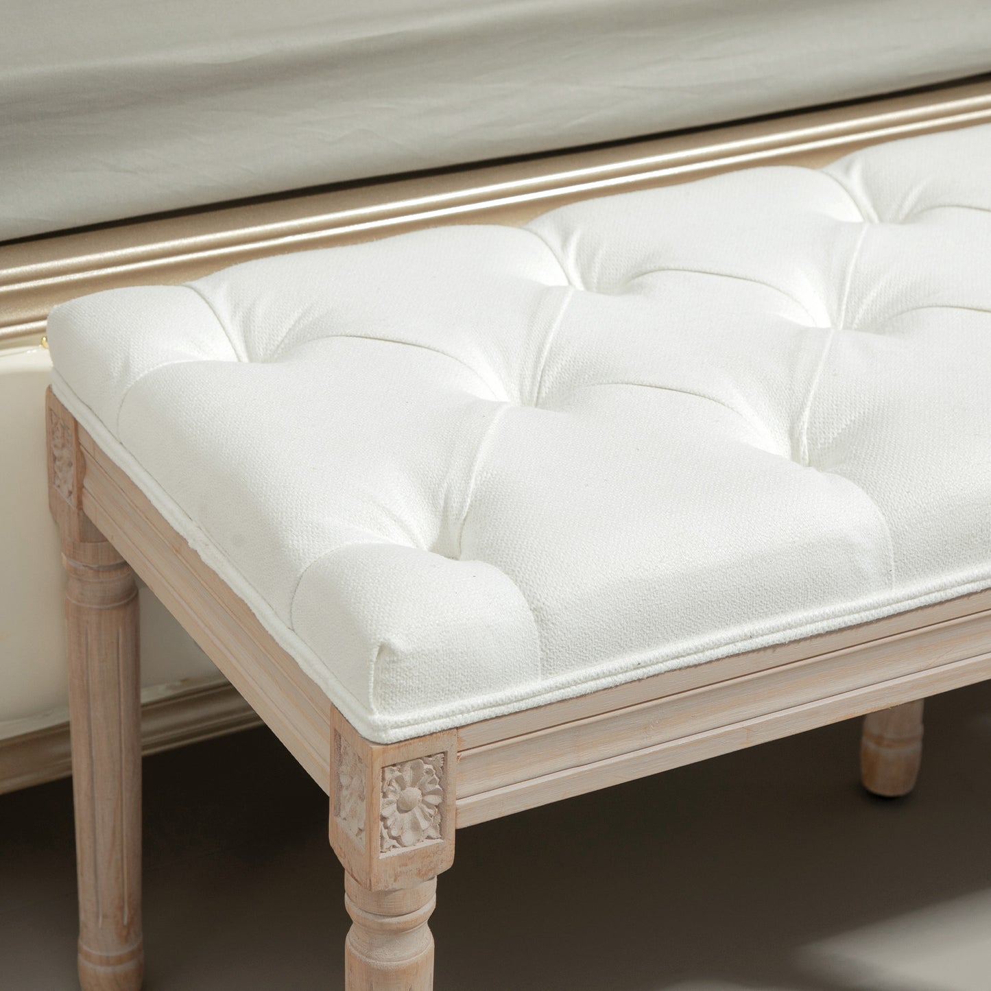 HOMCOM Vintage French Look Bed End Bench Cream White Padded Top Upholstered Wooden Frame With Elegant Carvings