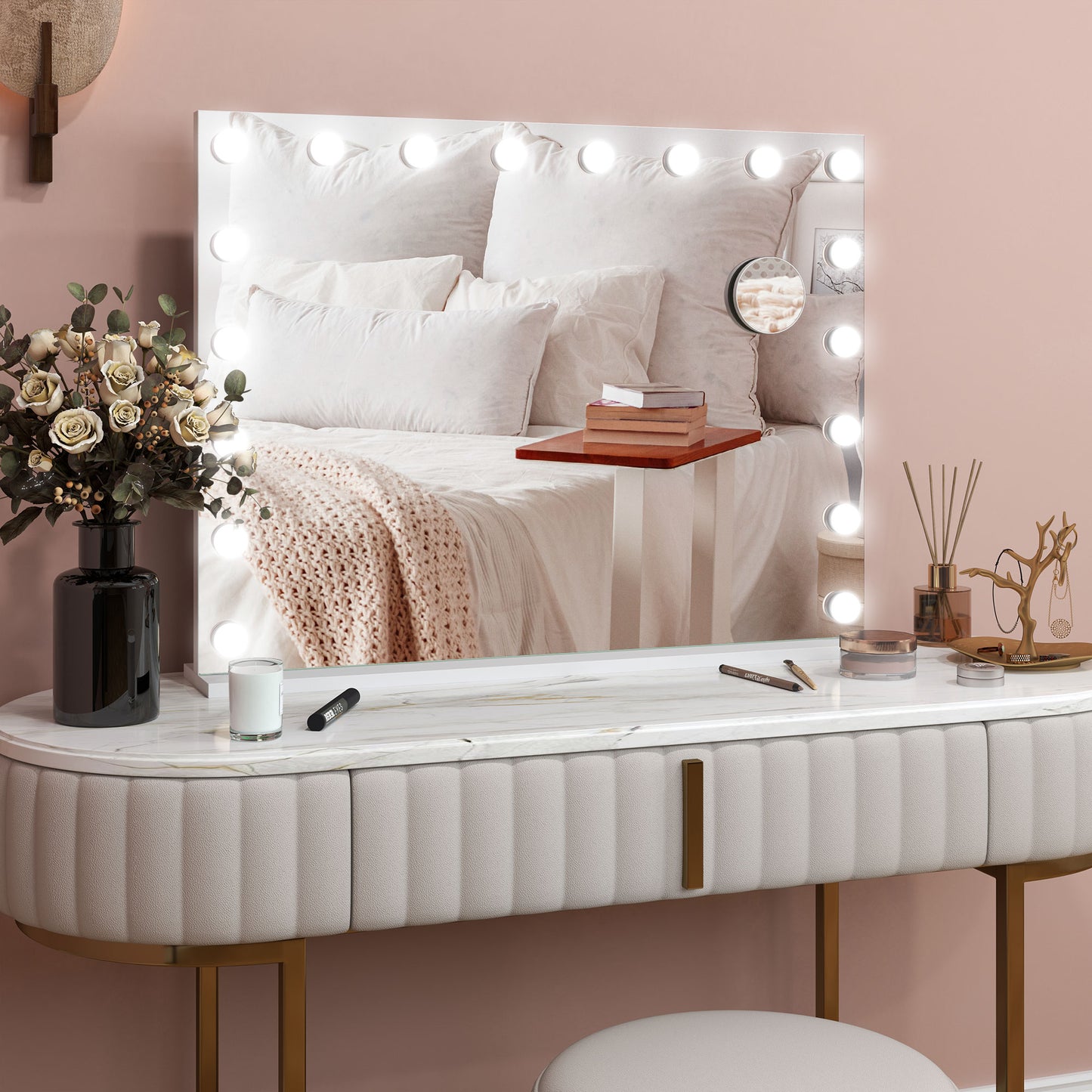 HOMCOM Hollywood Vanity Mirror With Lights 80x62 cm Large Lighted Makeup Mirror 18 LED 10X Magnifying USB Charging Port