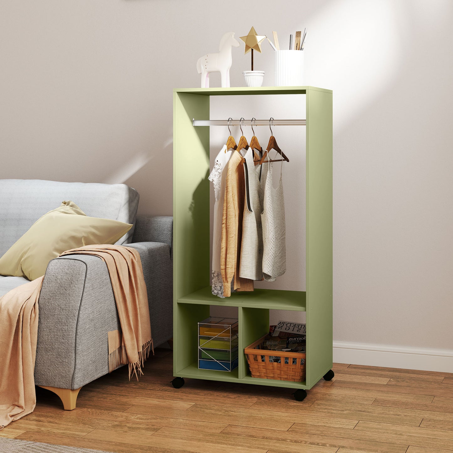 HOMCOM Open Wardrobe On Wheels With Hanging Rail And Two Storage Shelves In Green For Cloakroom And Hallway