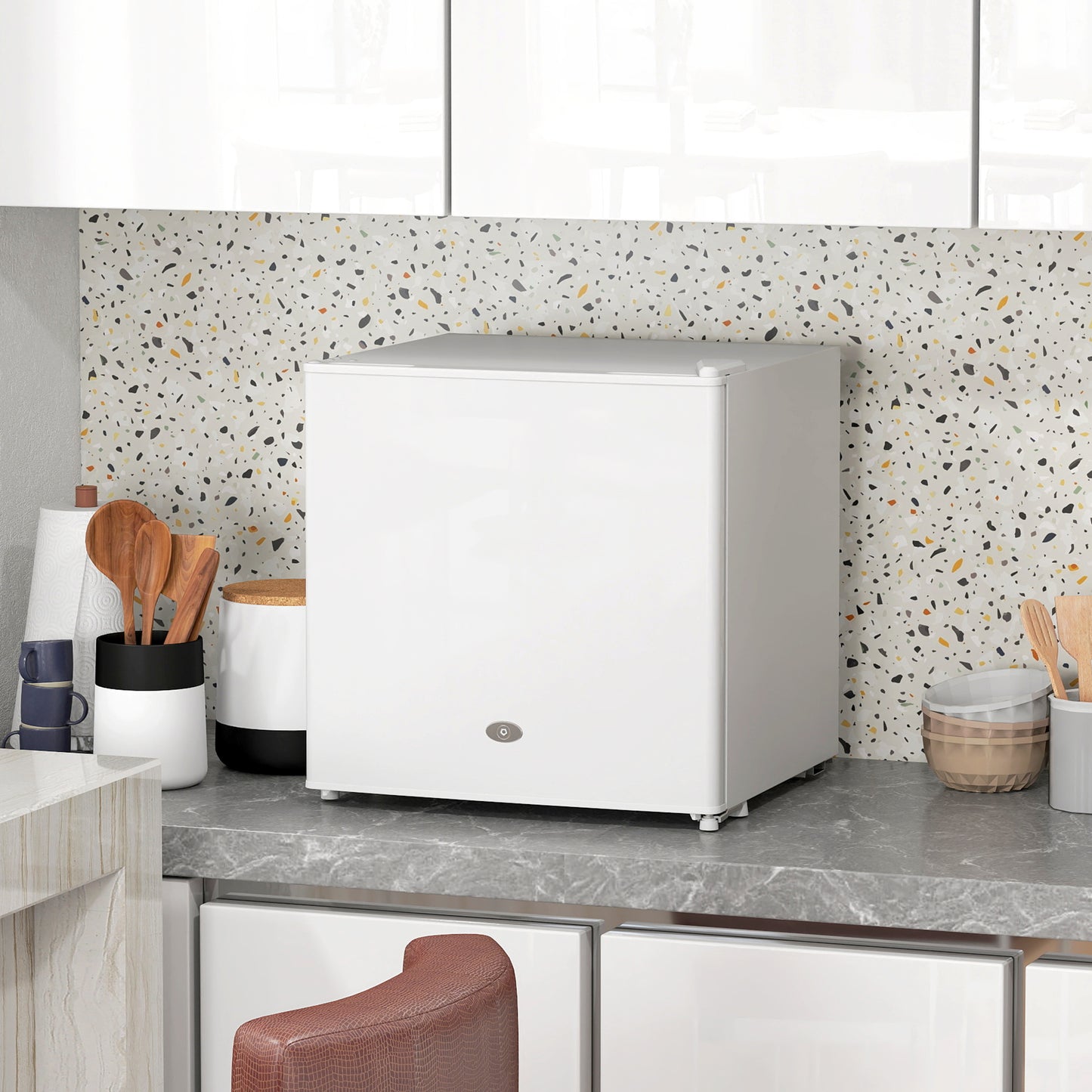 HOMCOM 35L Mini Freezer Countertop White With Temperature Range Minus 24 To Minus 14 Celsius