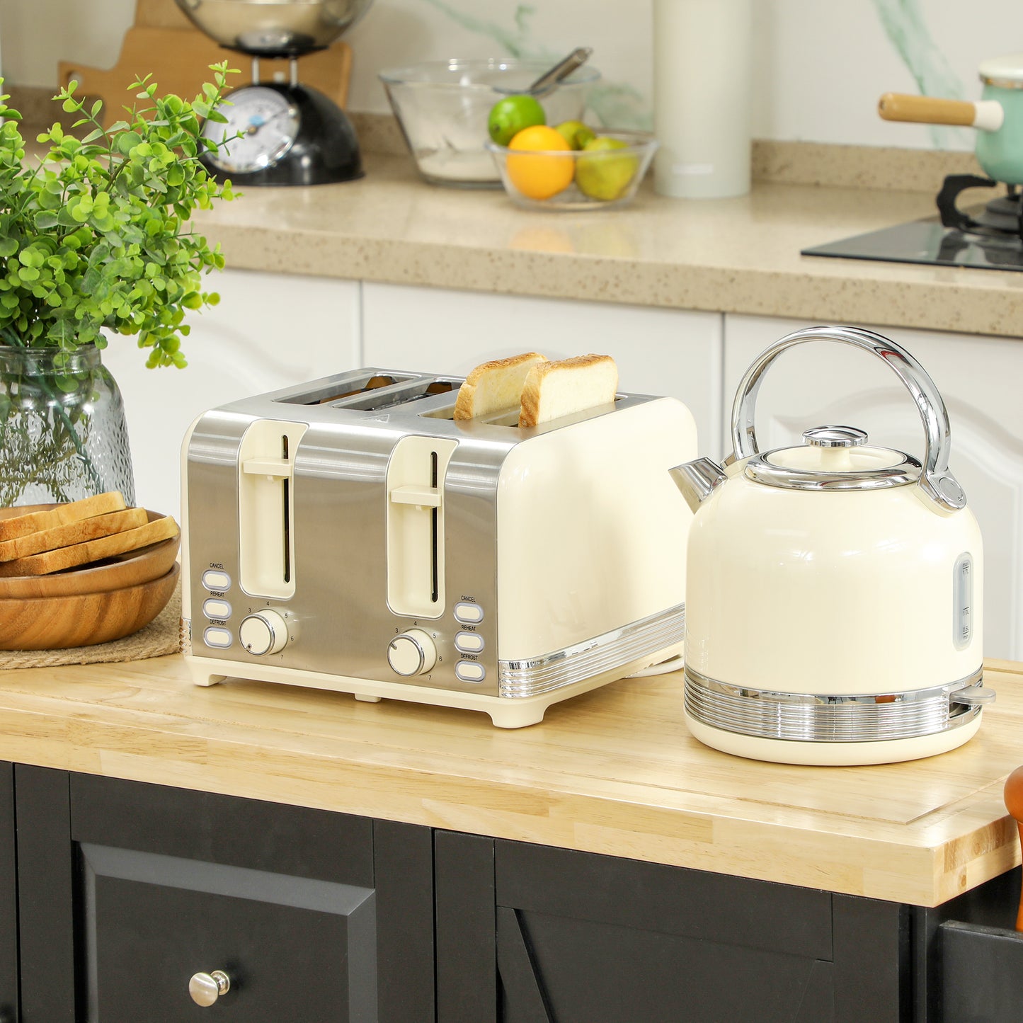 HOMCOM Cream Polished Stainless Steel Kettle and Toaster Set With Fast Boil 3000 Watt Kettle and Four Slice Toaster