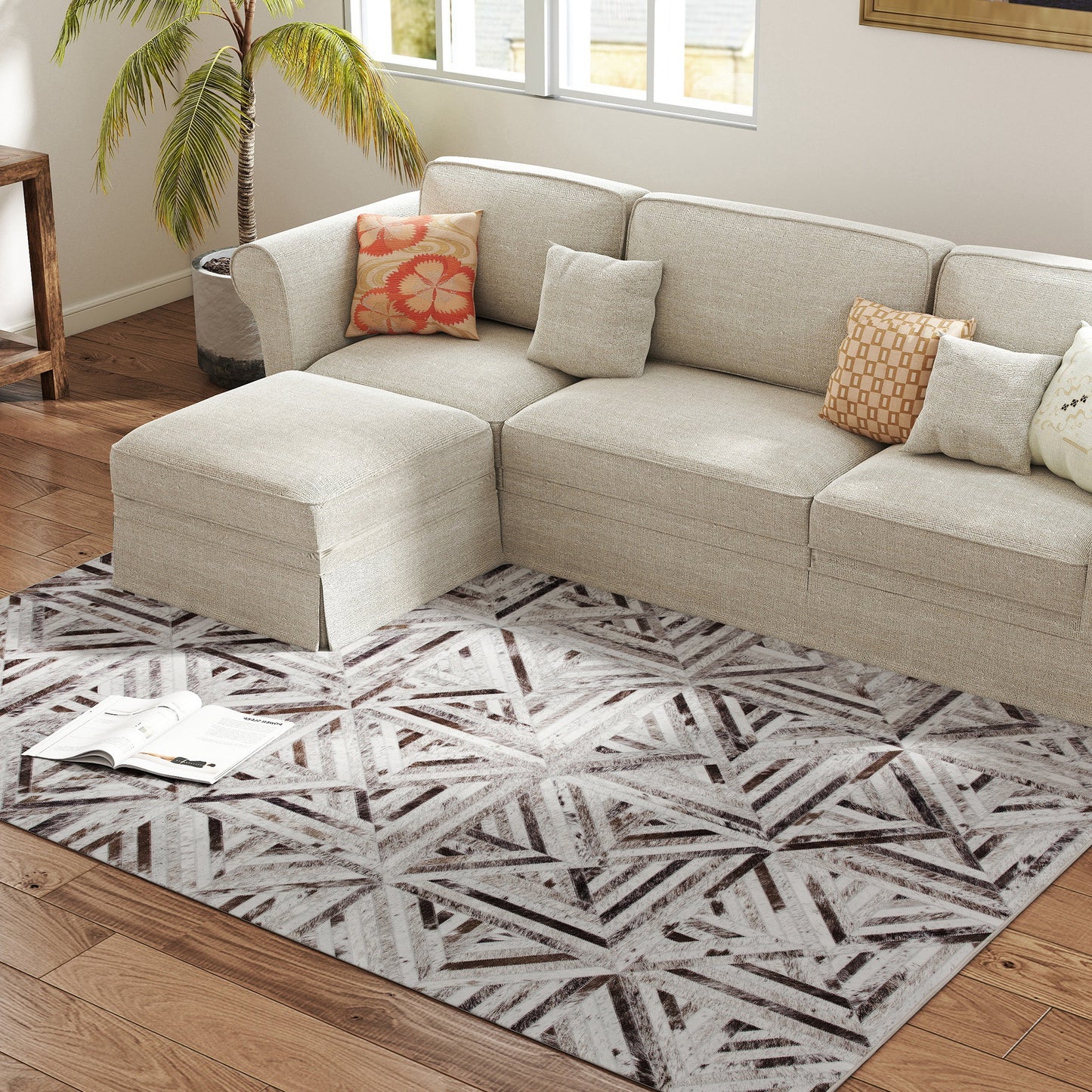 HOMCOM Modern Area Rug Triangle Pattern Non Slip Washable Chenille Carpet 230 X 160 CM Brown
