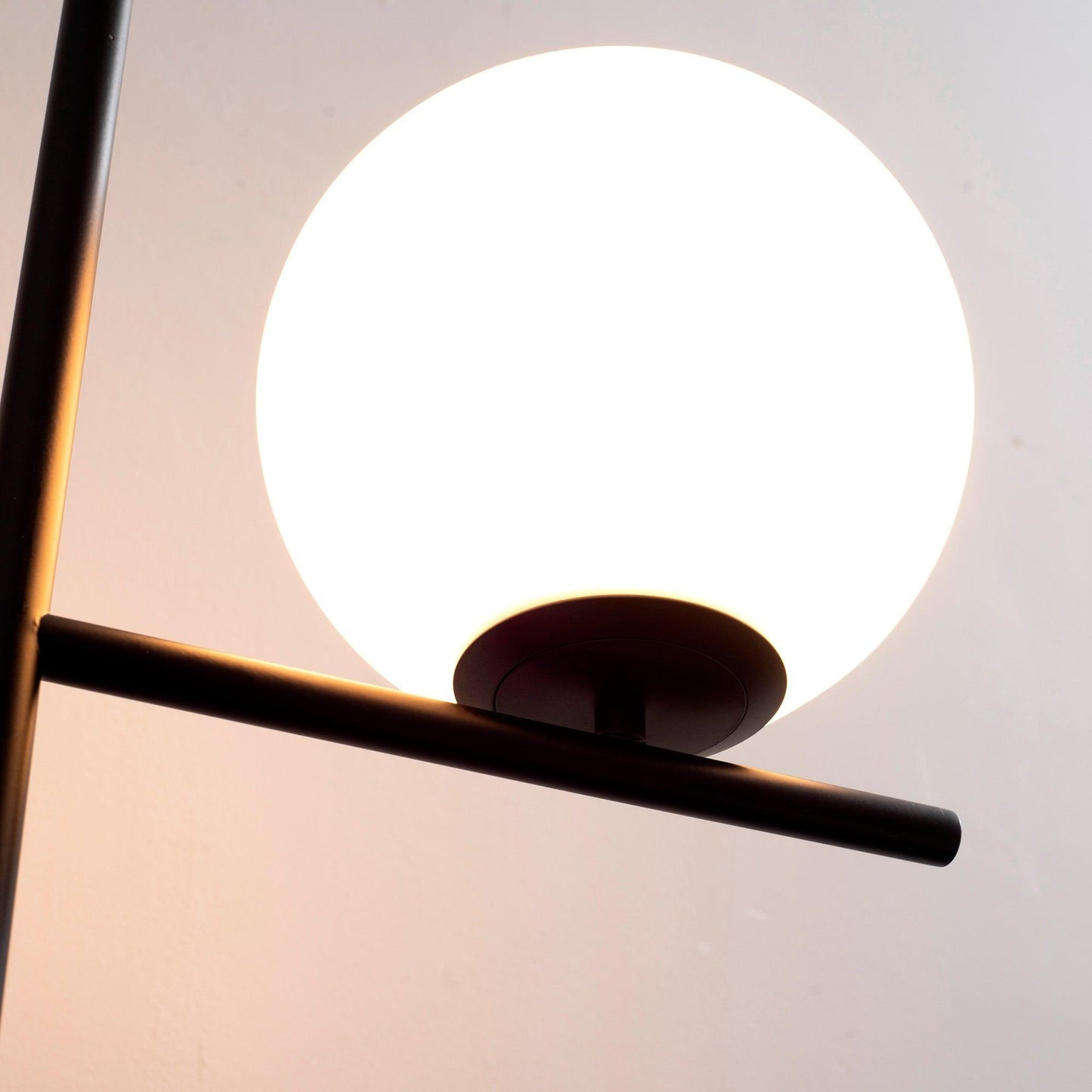 HOMCOM Floor Lamp Sphere Light Black - ALL4U RETAILER LTD