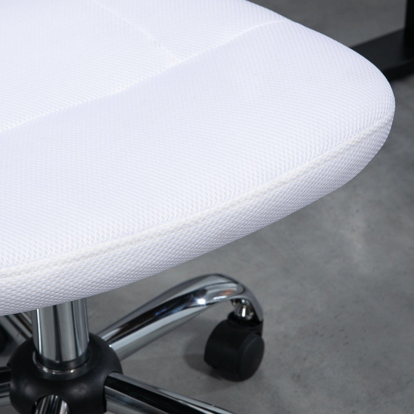 Vinsetto White Mesh Computer Office Chair, Adjustable Height Swivel Wheels - ALL4U RETAILER LTD