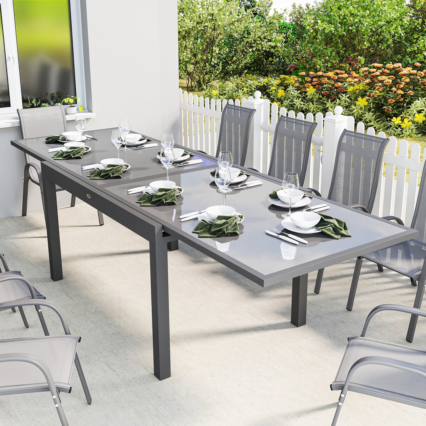 Outsunny Extending Garden Table for 6 to 10 People Aluminum Outdoor Dining Table with Tempered Glass Top Grey