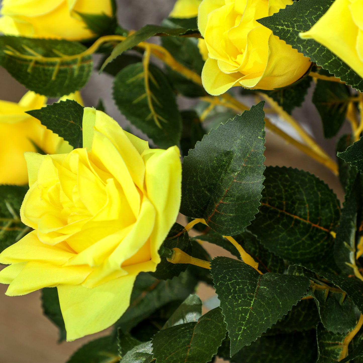 Outsunny Set of 2 Artificial White Rose in Pot Realistic Fake Plants for Home Indoor Decor 90cm Yellow