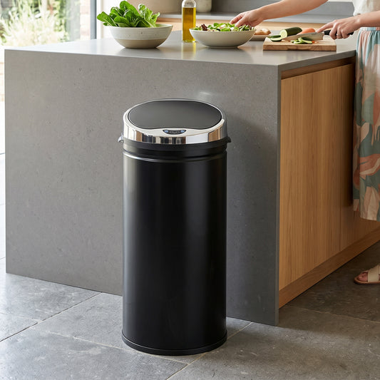 HOMCOM 42L Automatic Motion Sensor Trash Bin With Fingerprint Resistant Finish Stainless Steel Black