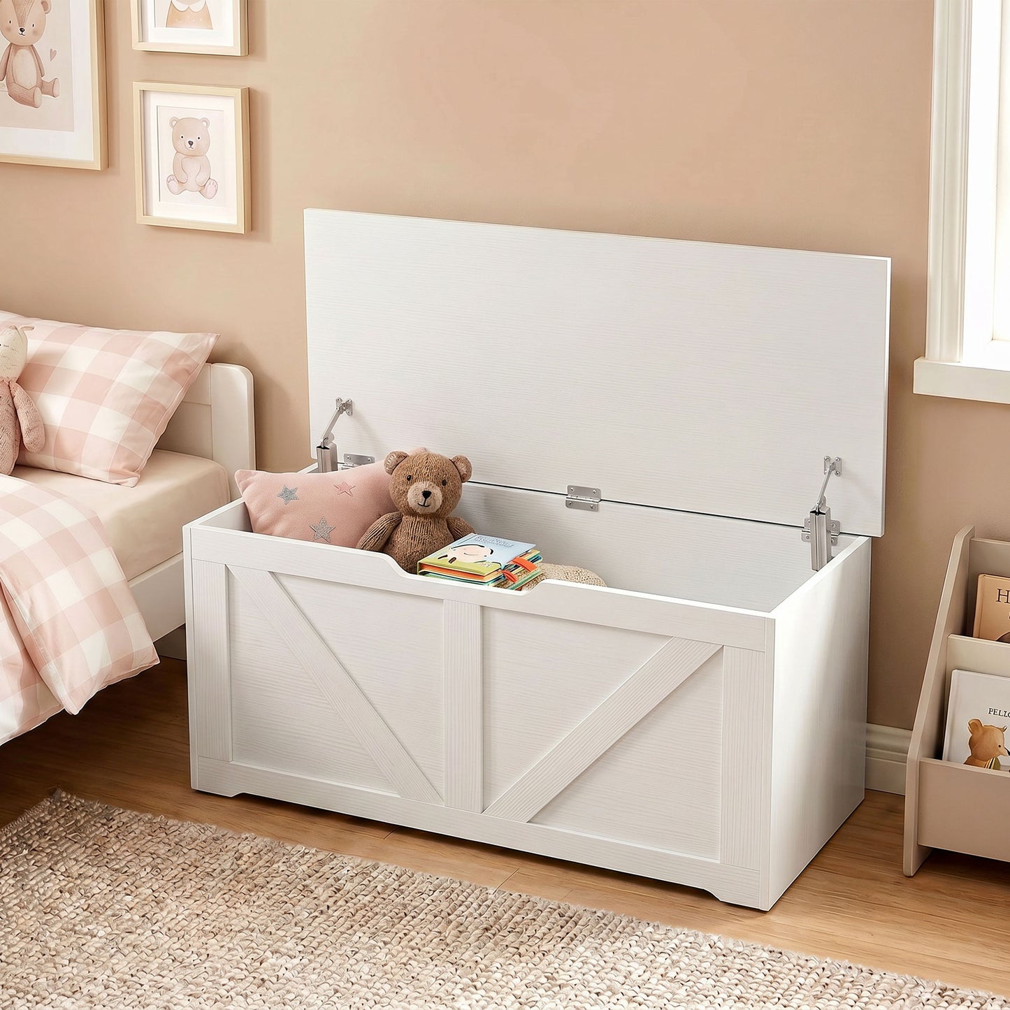 HOMCOM 127L Home Storage Trunk With Safety Hinges White Wood Effect Spacious Blanket Box And Seat