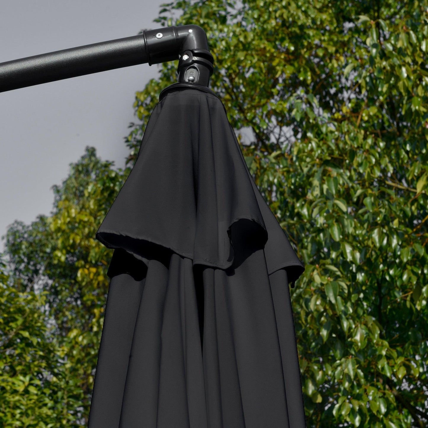 Outsunny 2.7m Cantilever Umbrella: Crank Handle, Sun Shade - ALL4U RETAILER LTD