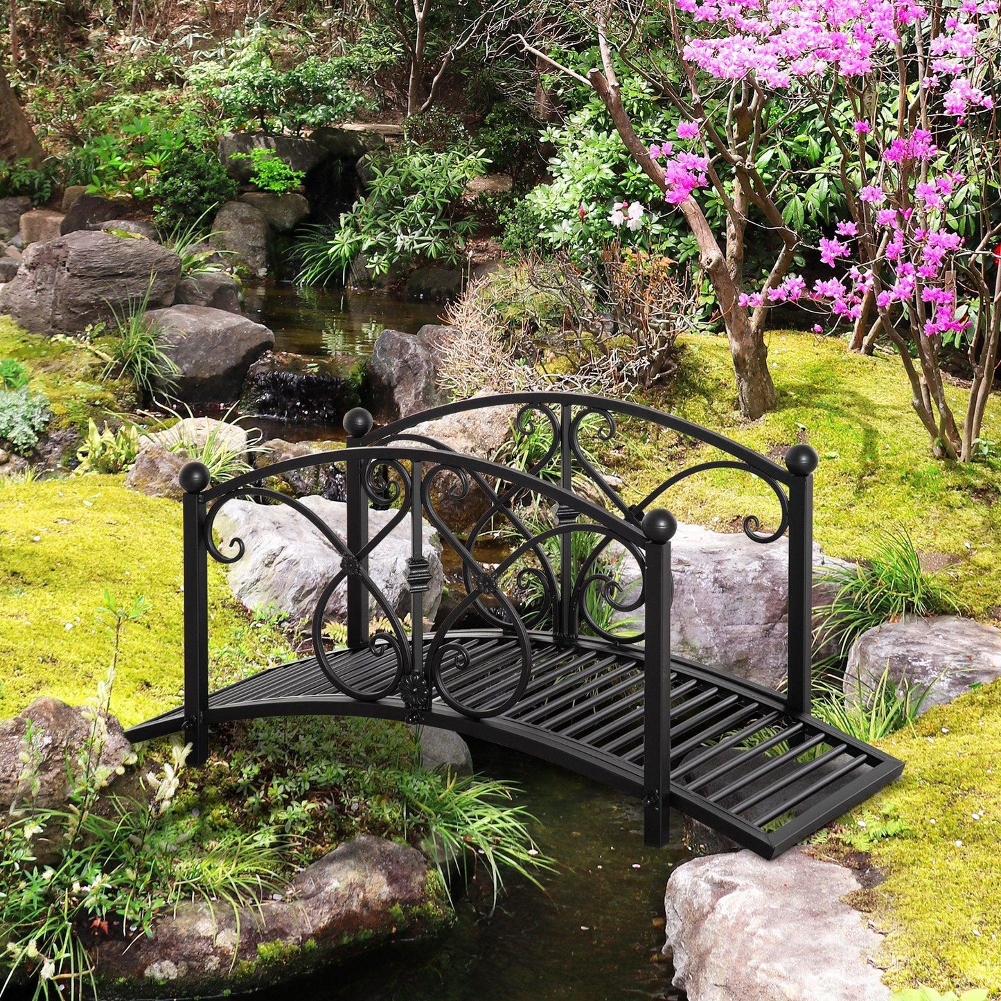 Outsunny Classic Metal Garden Bridge: Elegant and Sturdy - ALL4U RETAILER LTD