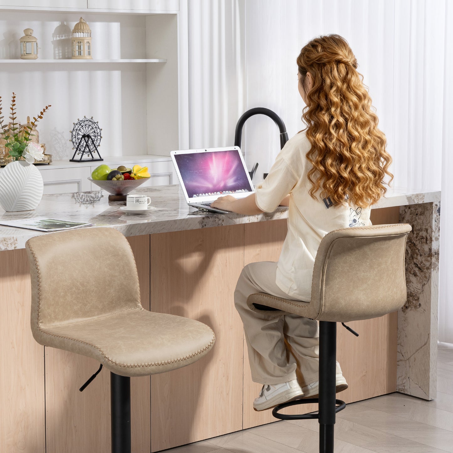 HOMCOM Bar Stools Set of 2 PU Leather With Backrest and Footrest Adjustable Height for Kitchen Counter Light Brown