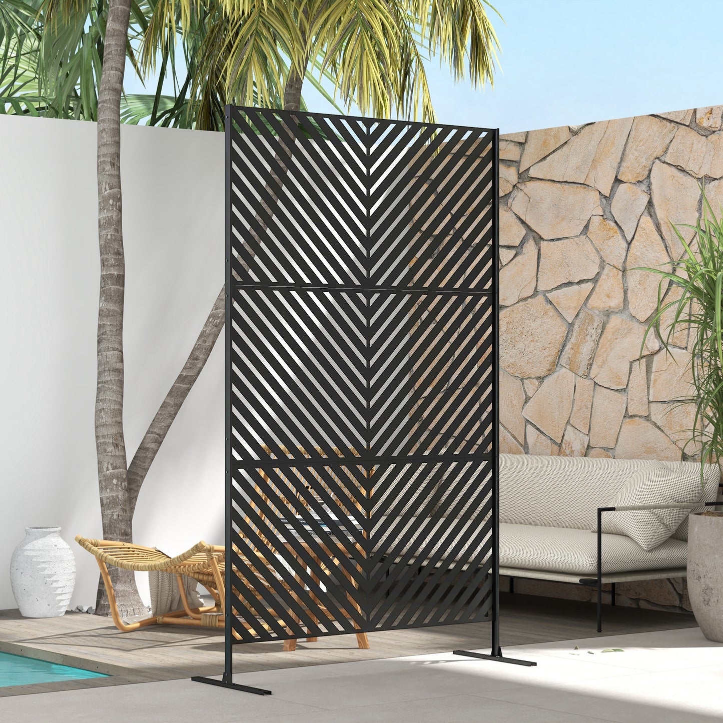 Outsunny 6.5FT Decorative Outdoor Divider Privacy Screen With Stand Triangle Style In Black