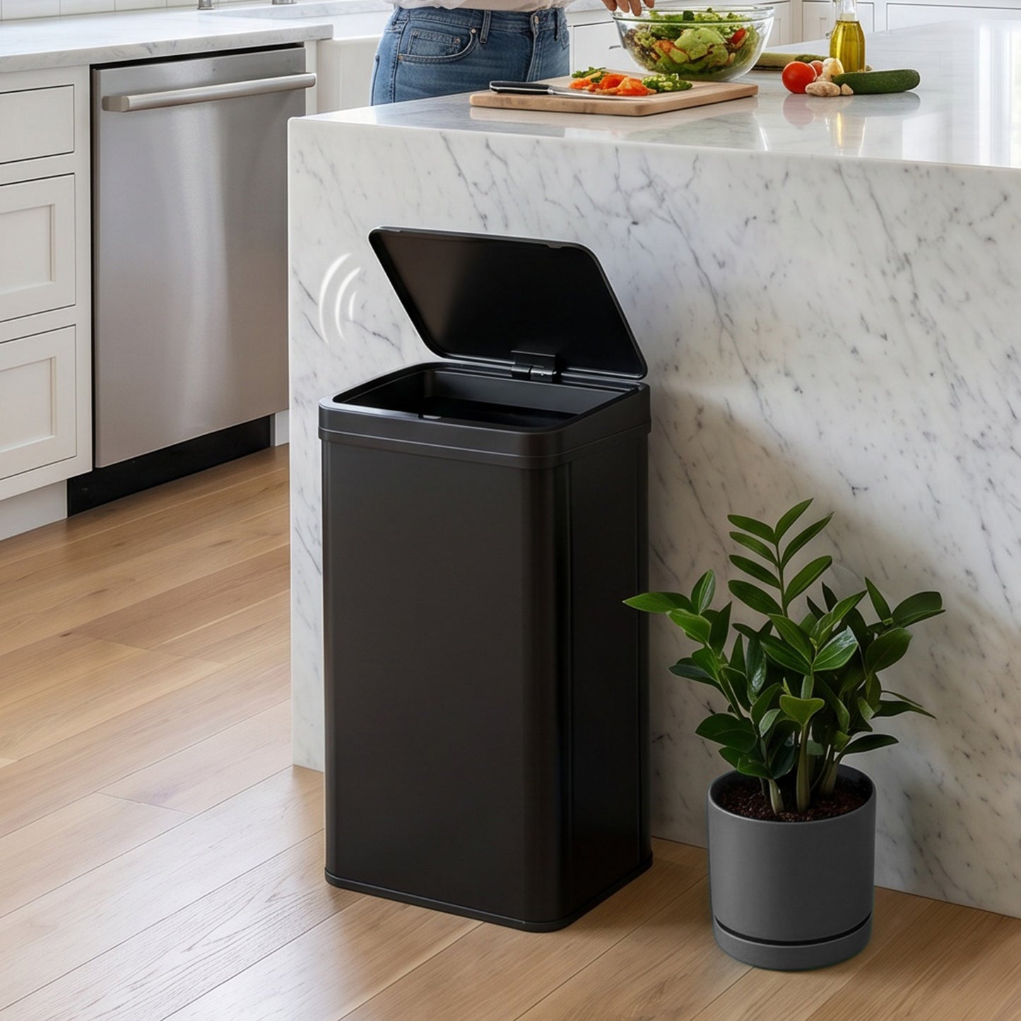 HOMCOM 40L Sensor Bin With Soft Close Lid Stainless Steel Automatic Touchless Motion Sensor Kitchen Bin Black