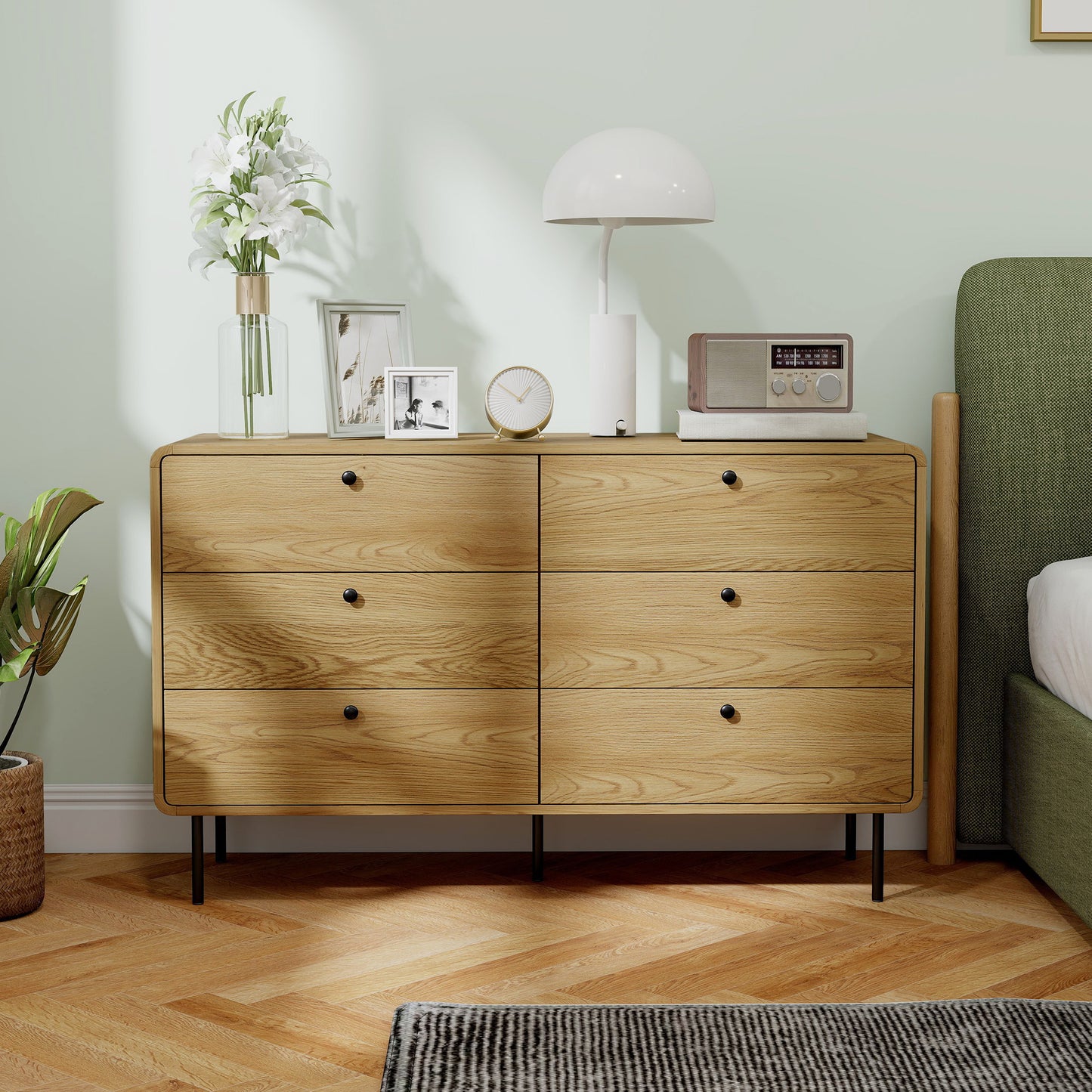 HOMCOM Chest of Drawers Six Drawer Dresser Oak Finish Modern Rounded Edges Safe Family Furniture